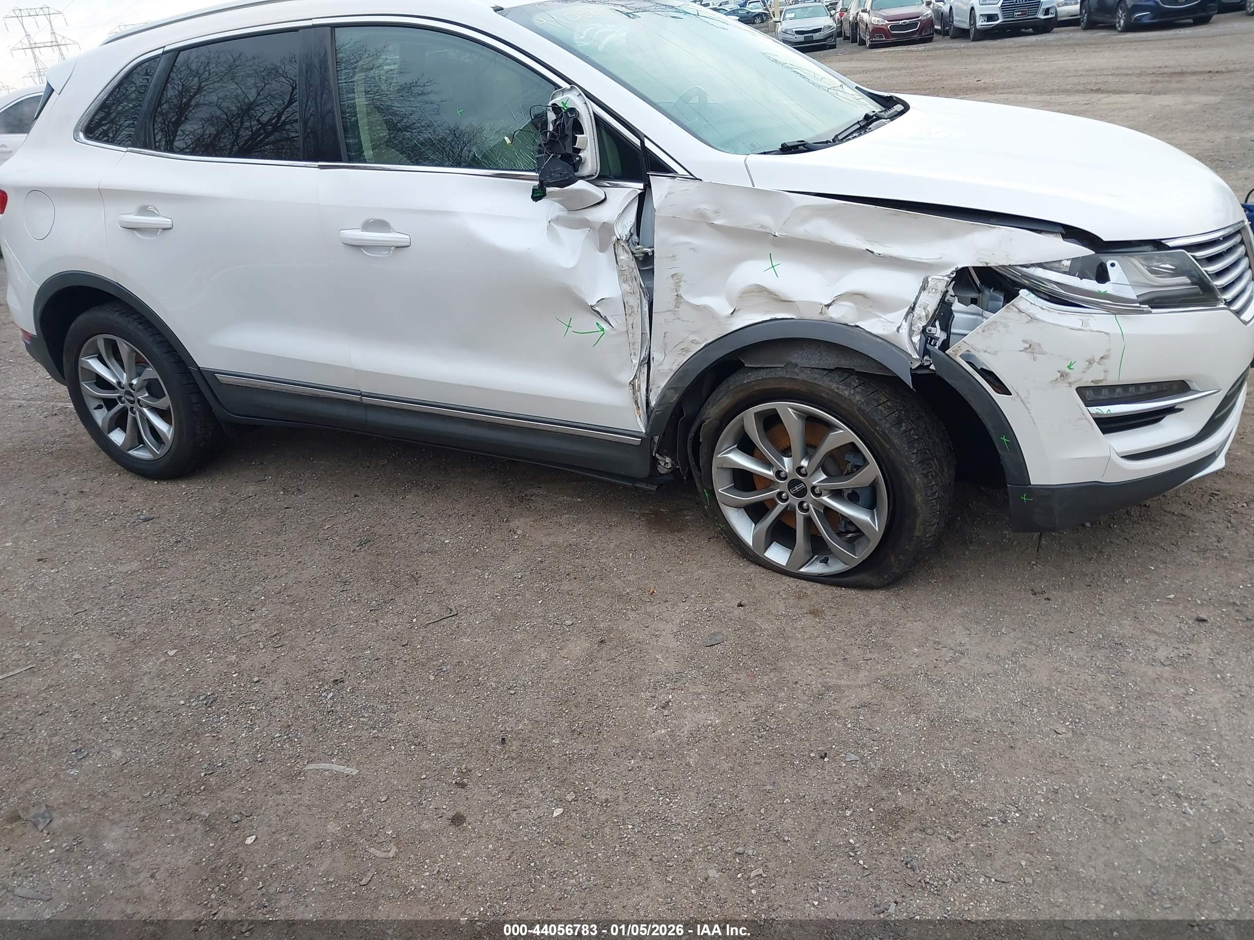 LINCOLN MKC image 6