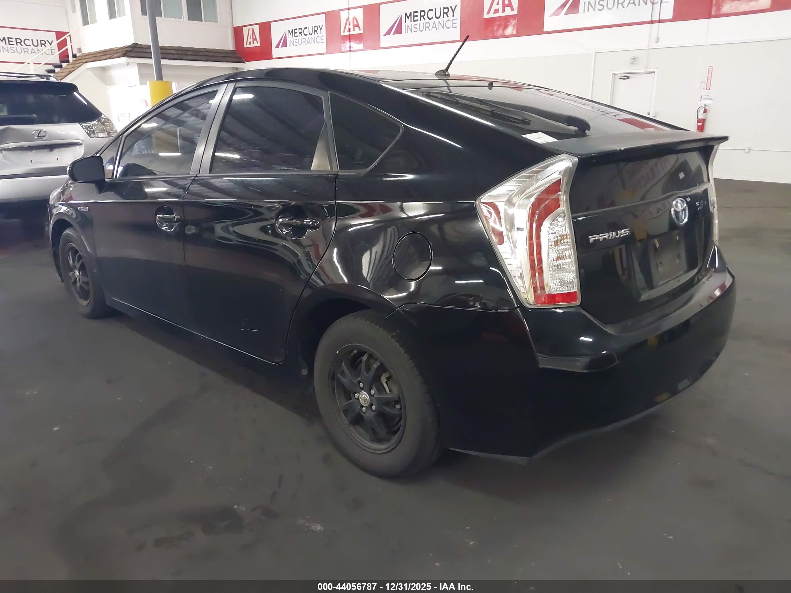 TOYOTA PRIUS image 3