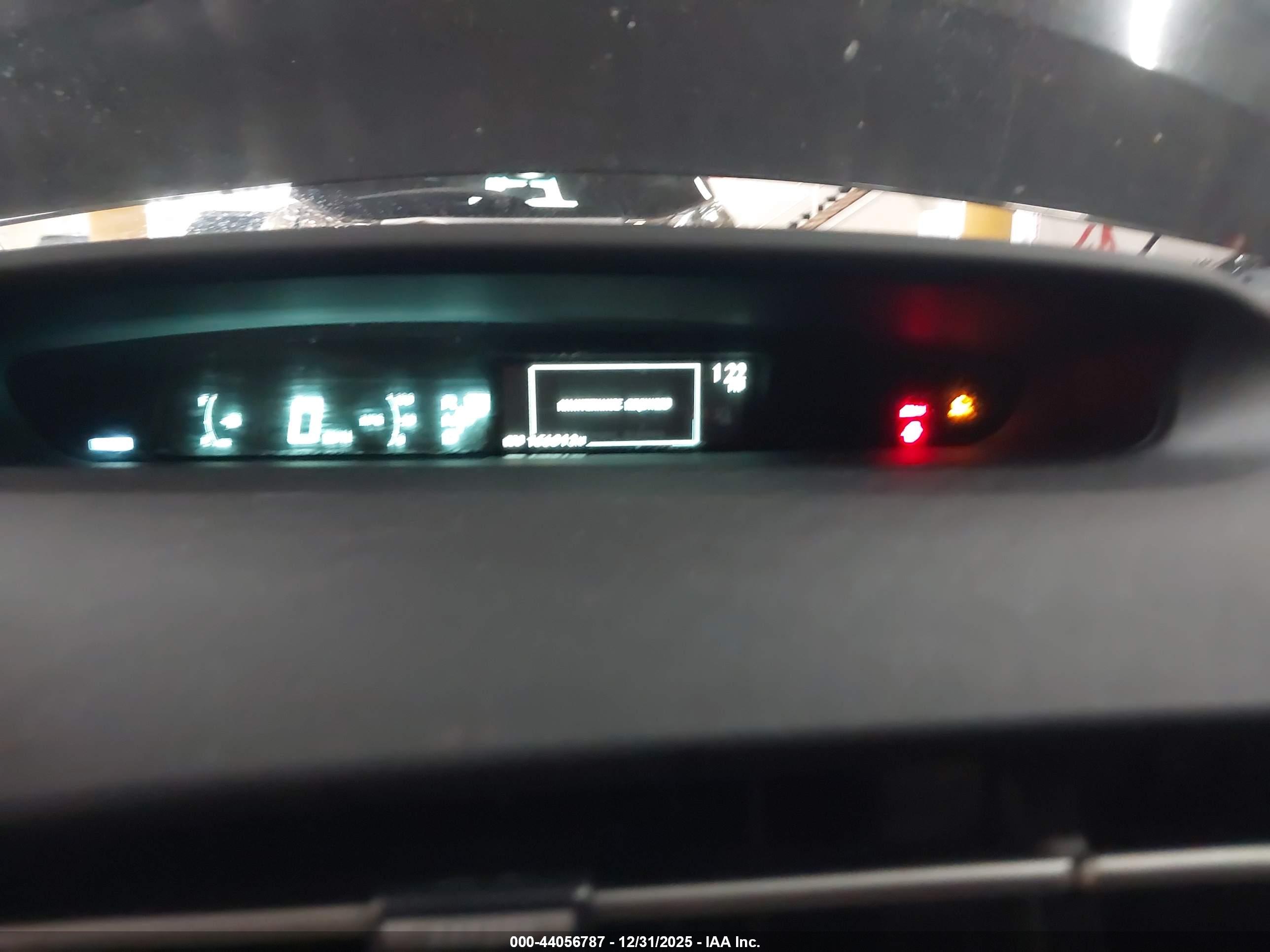TOYOTA PRIUS image 7