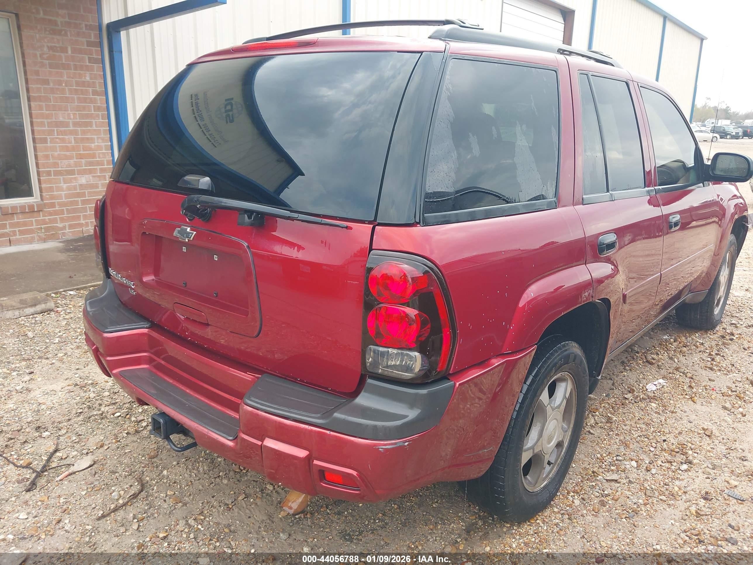 CHEVROLET TRAILBLAZER image 4
