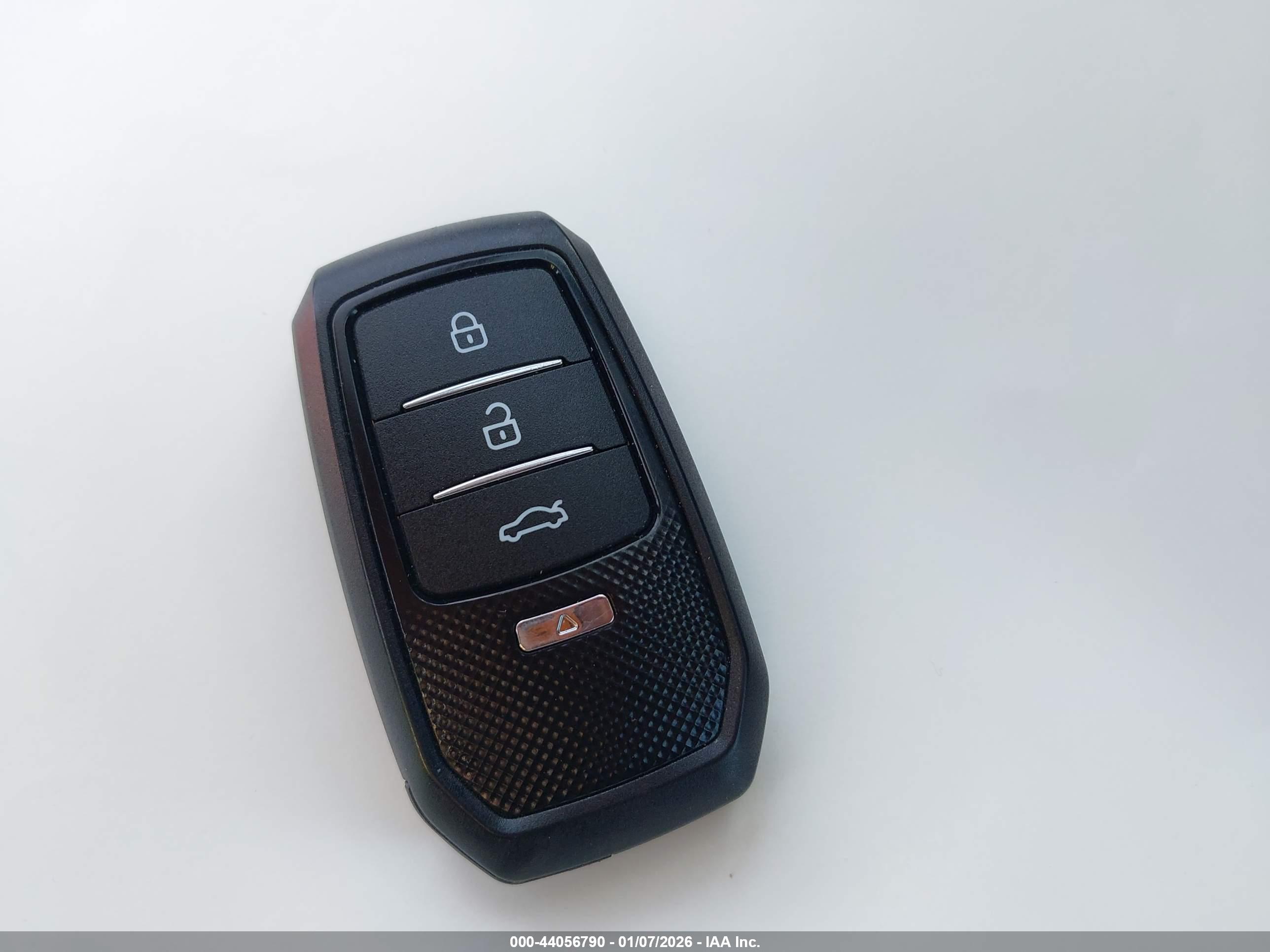 TOYOTA CAMRY image 11