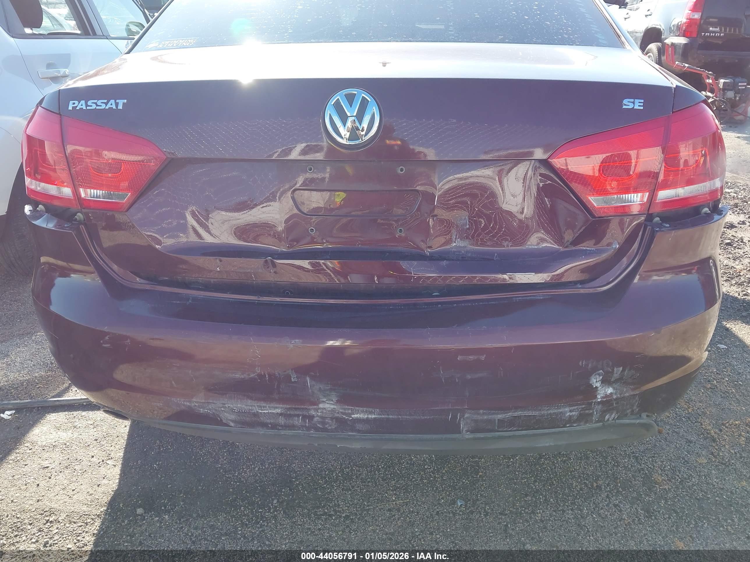VOLKSWAGEN PASSAT image 6
