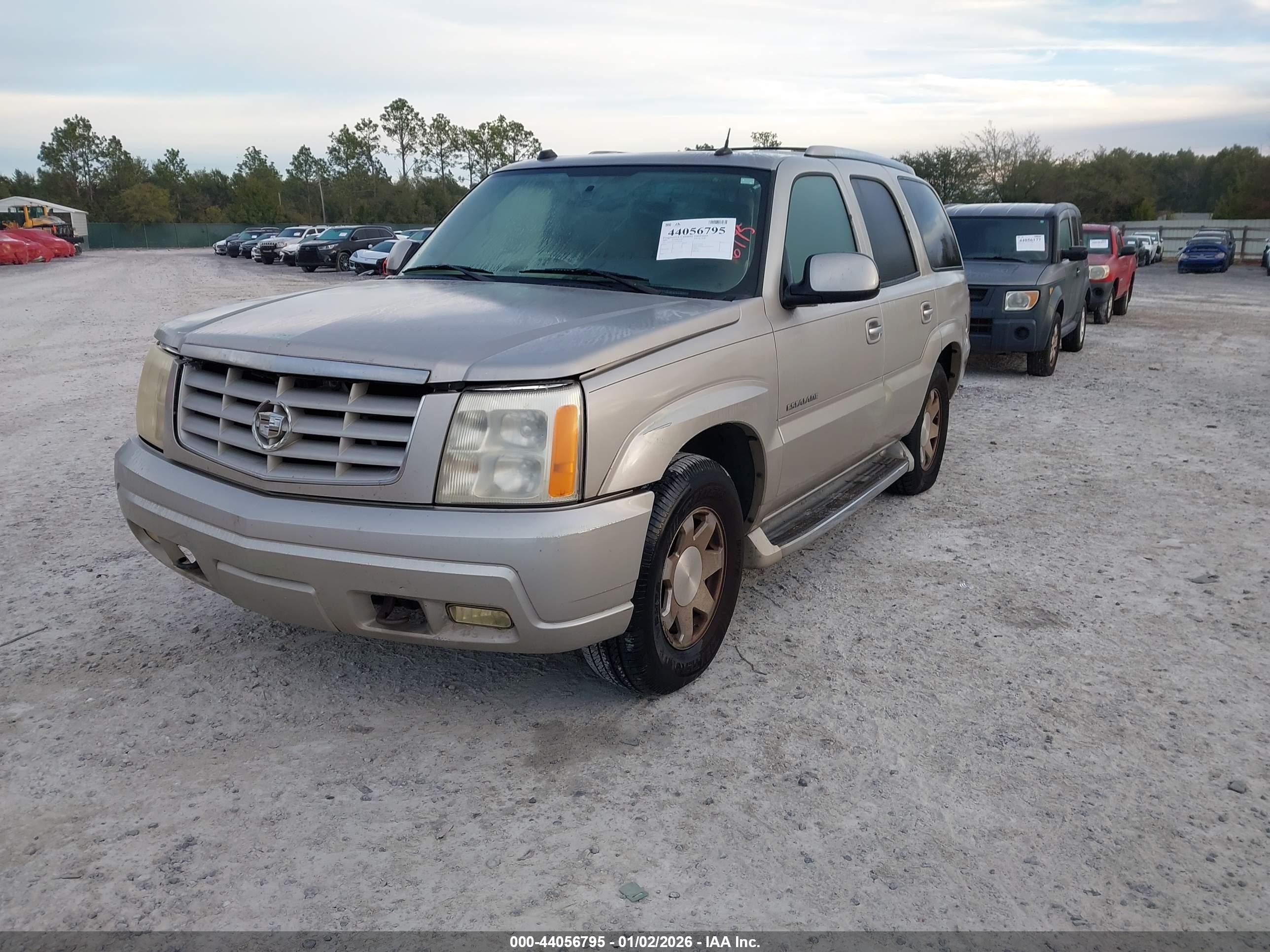 CADILLAC ESCALADE image 2