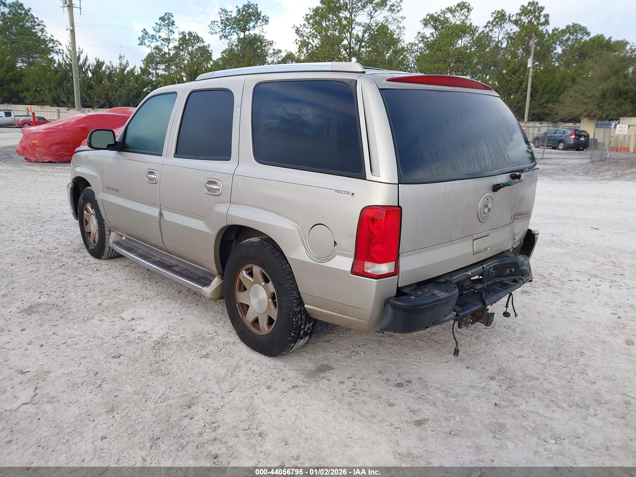 CADILLAC ESCALADE image 3