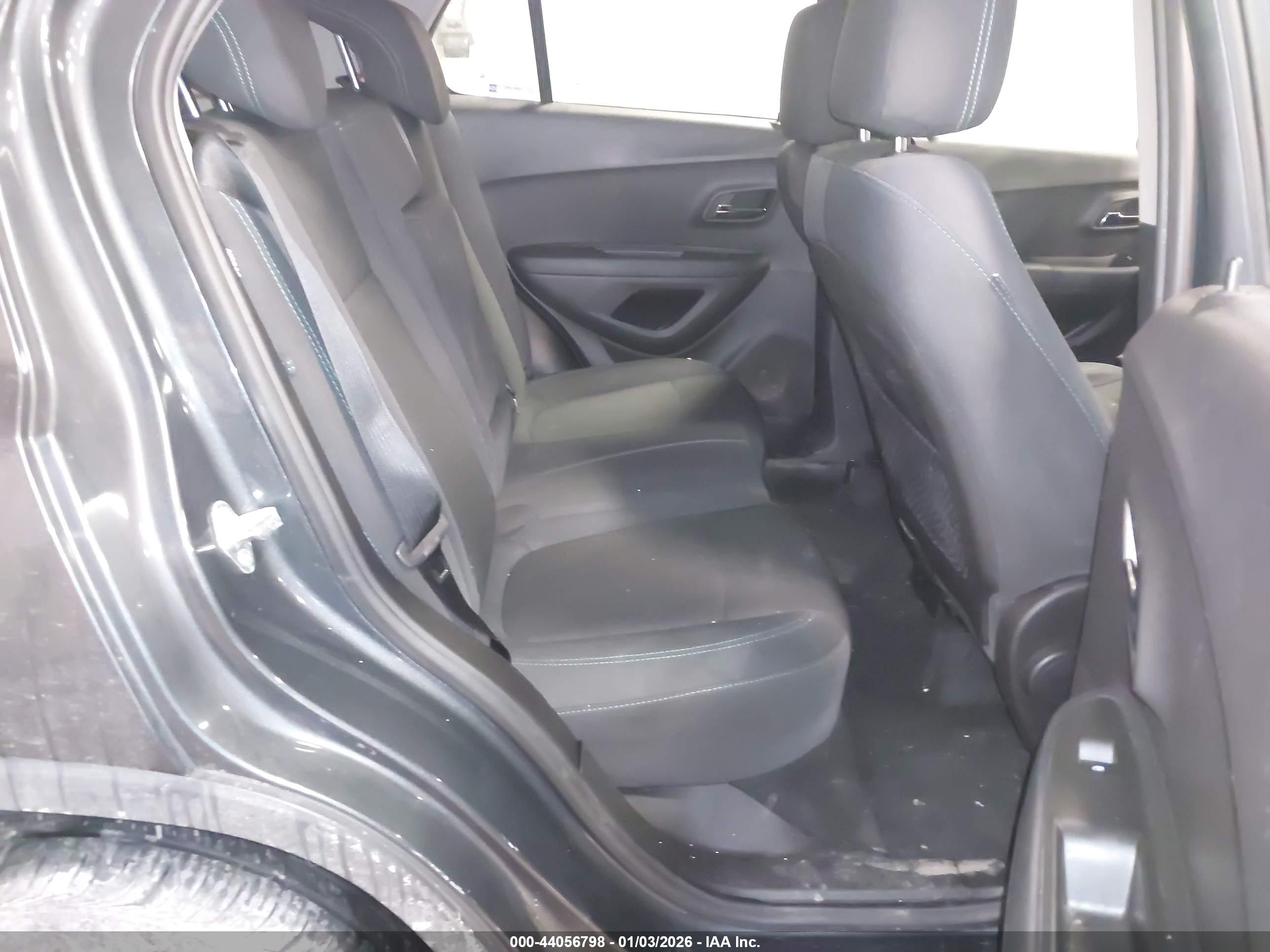 CHEVROLET TRAX image 8