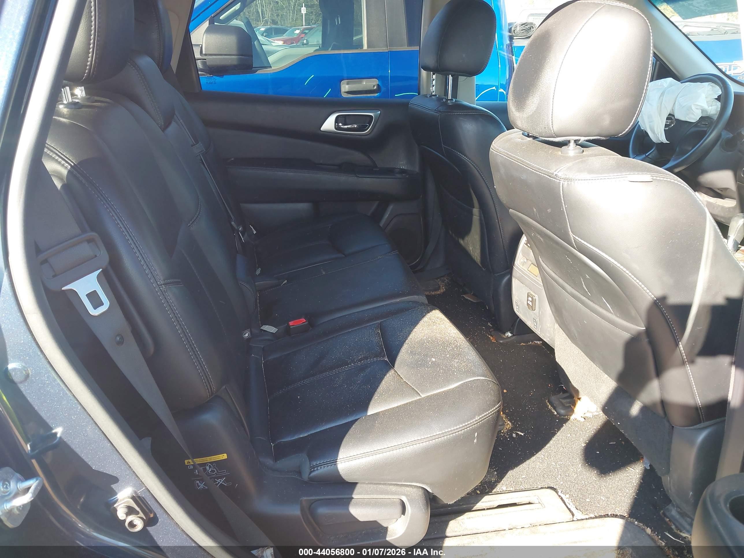 NISSAN PATHFINDER image 8