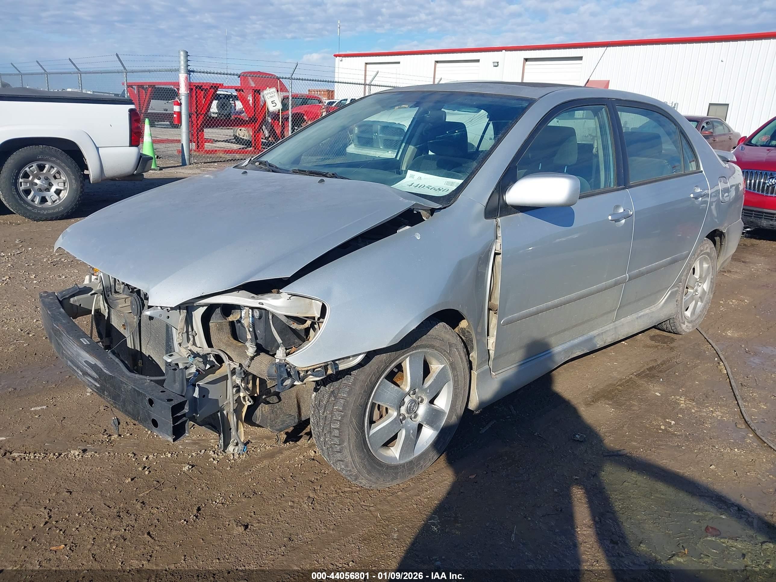TOYOTA COROLLA image 2