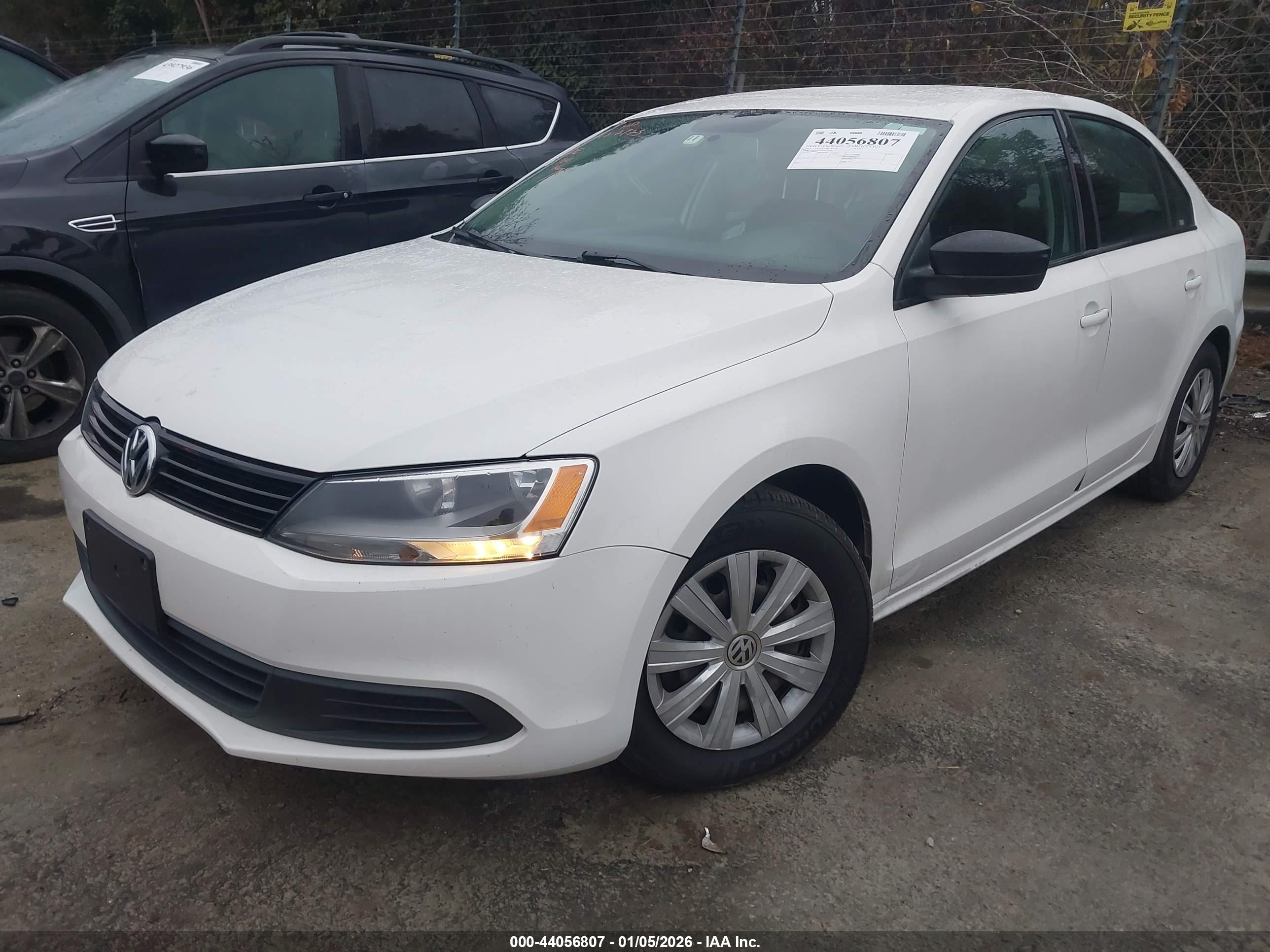 VOLKSWAGEN JETTA image 2
