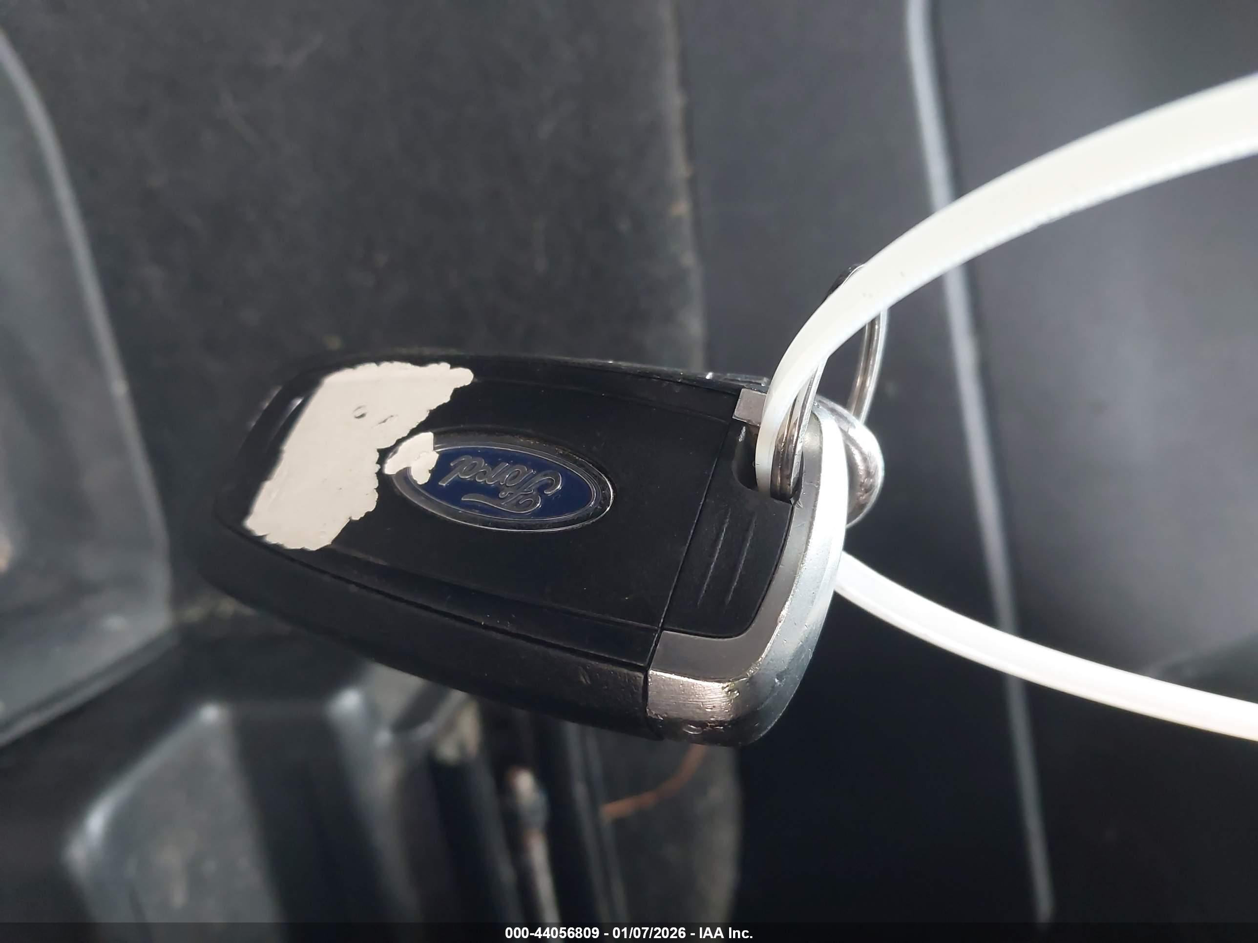 FORD EXPLORER image 11