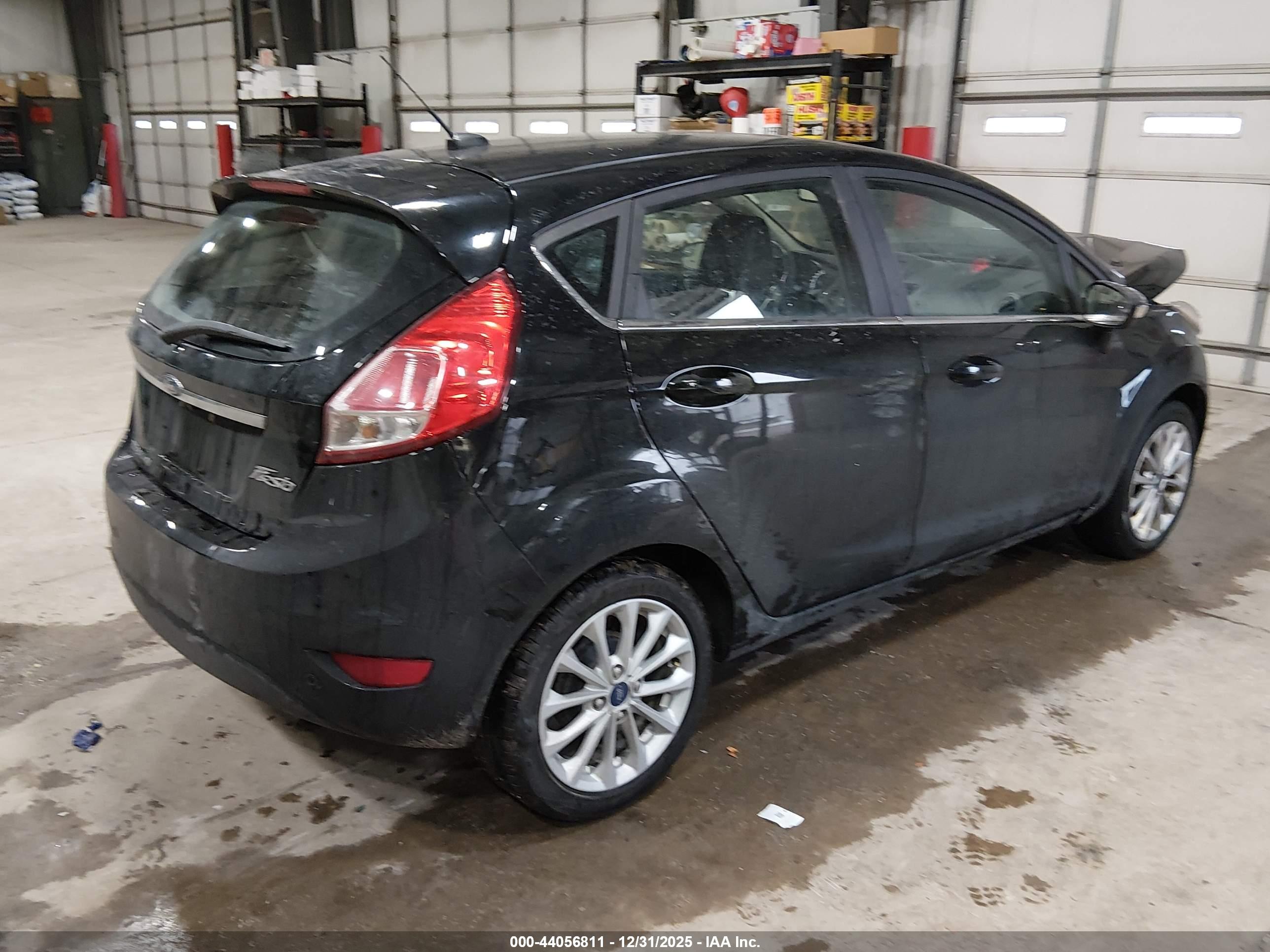 FORD FIESTA image 4