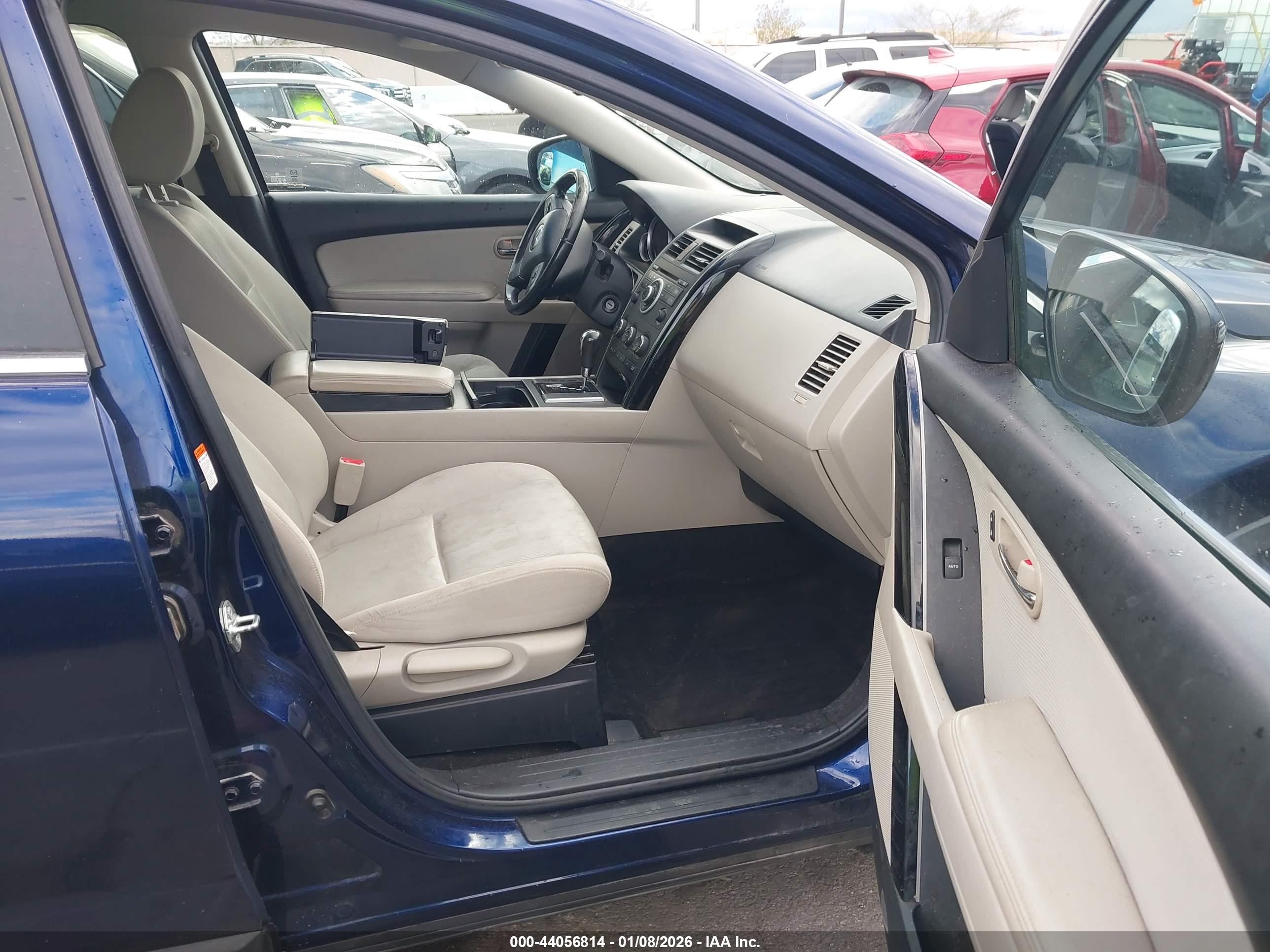 MAZDA CX-9 image 5