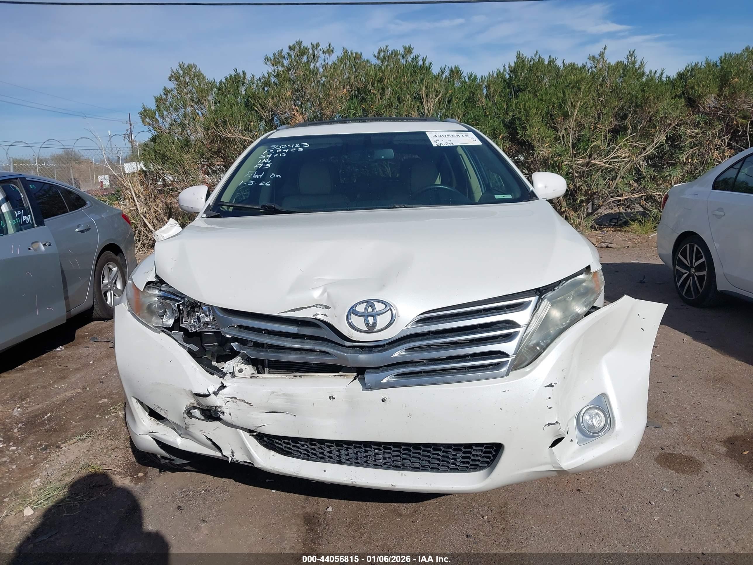 TOYOTA VENZA image 6