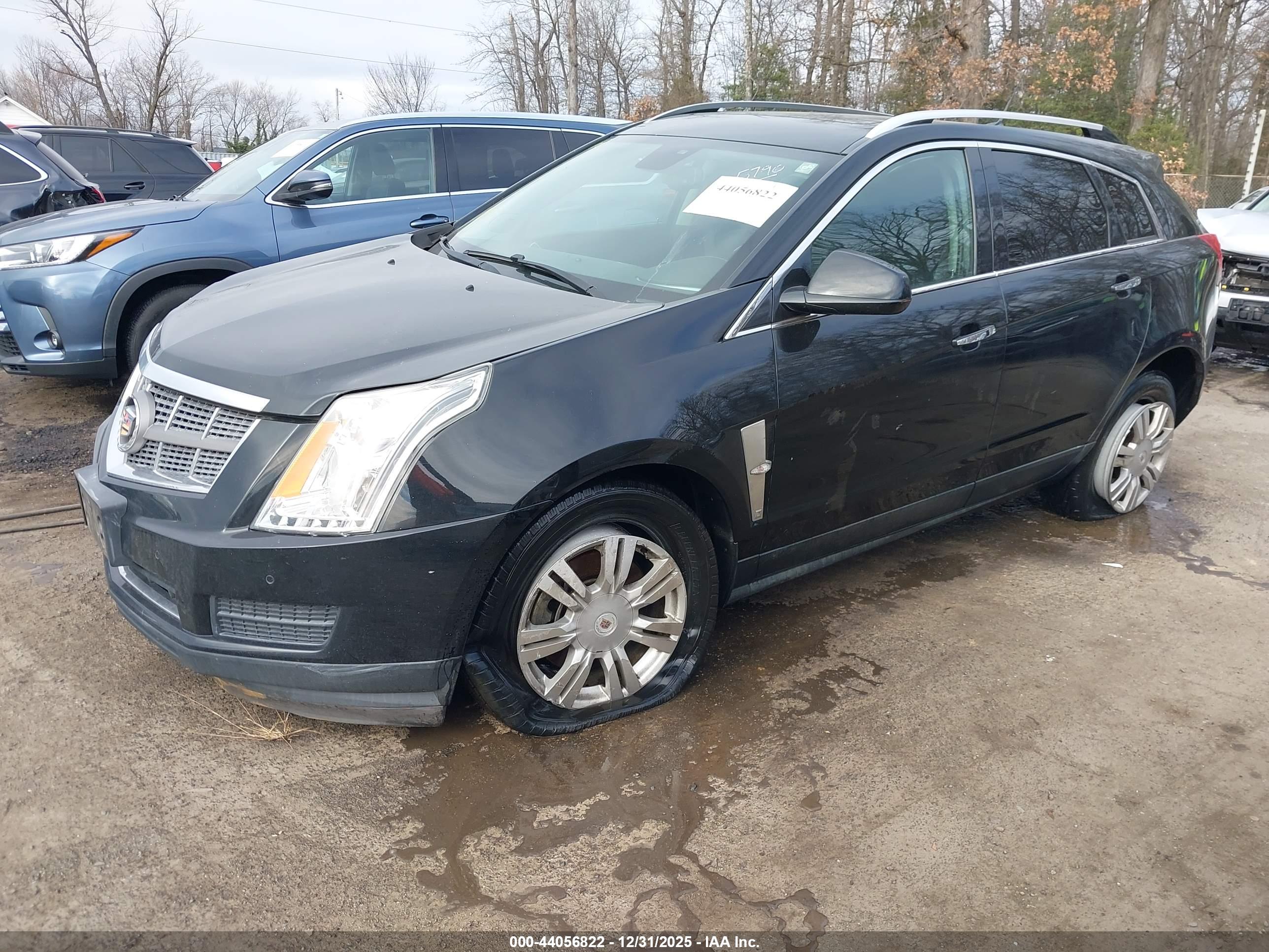 CADILLAC SRX image 2