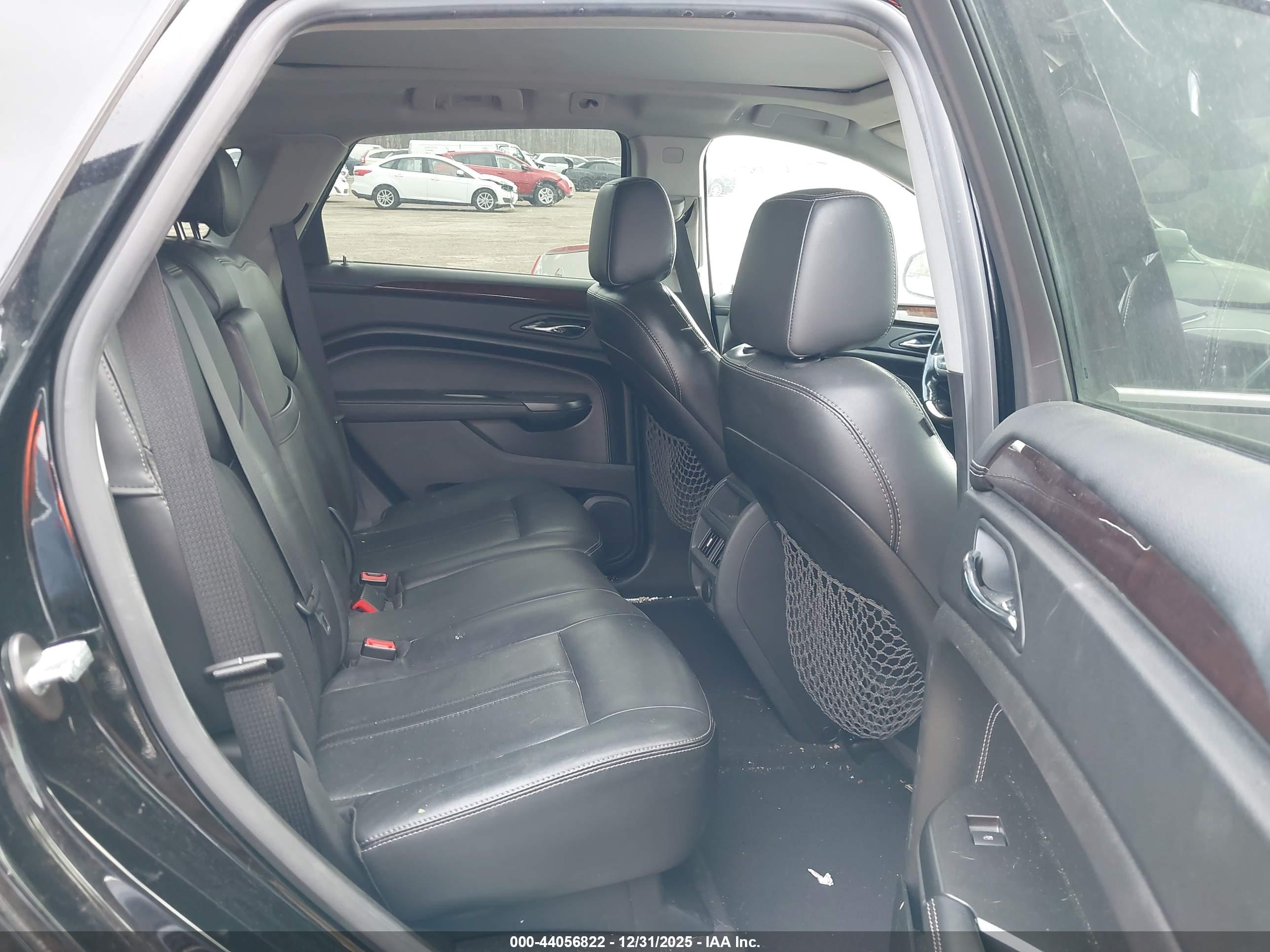 CADILLAC SRX image 8