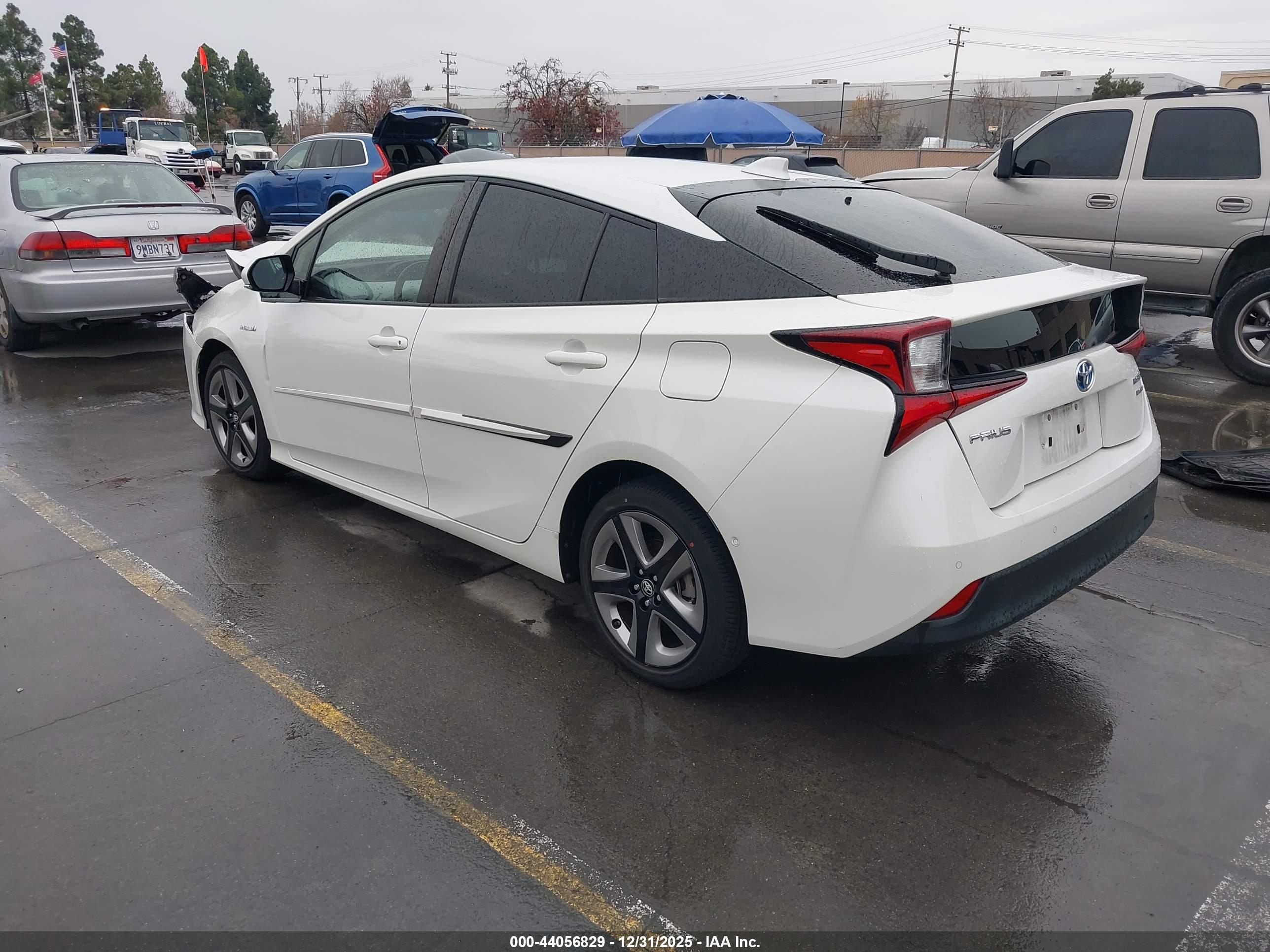 TOYOTA PRIUS image 3