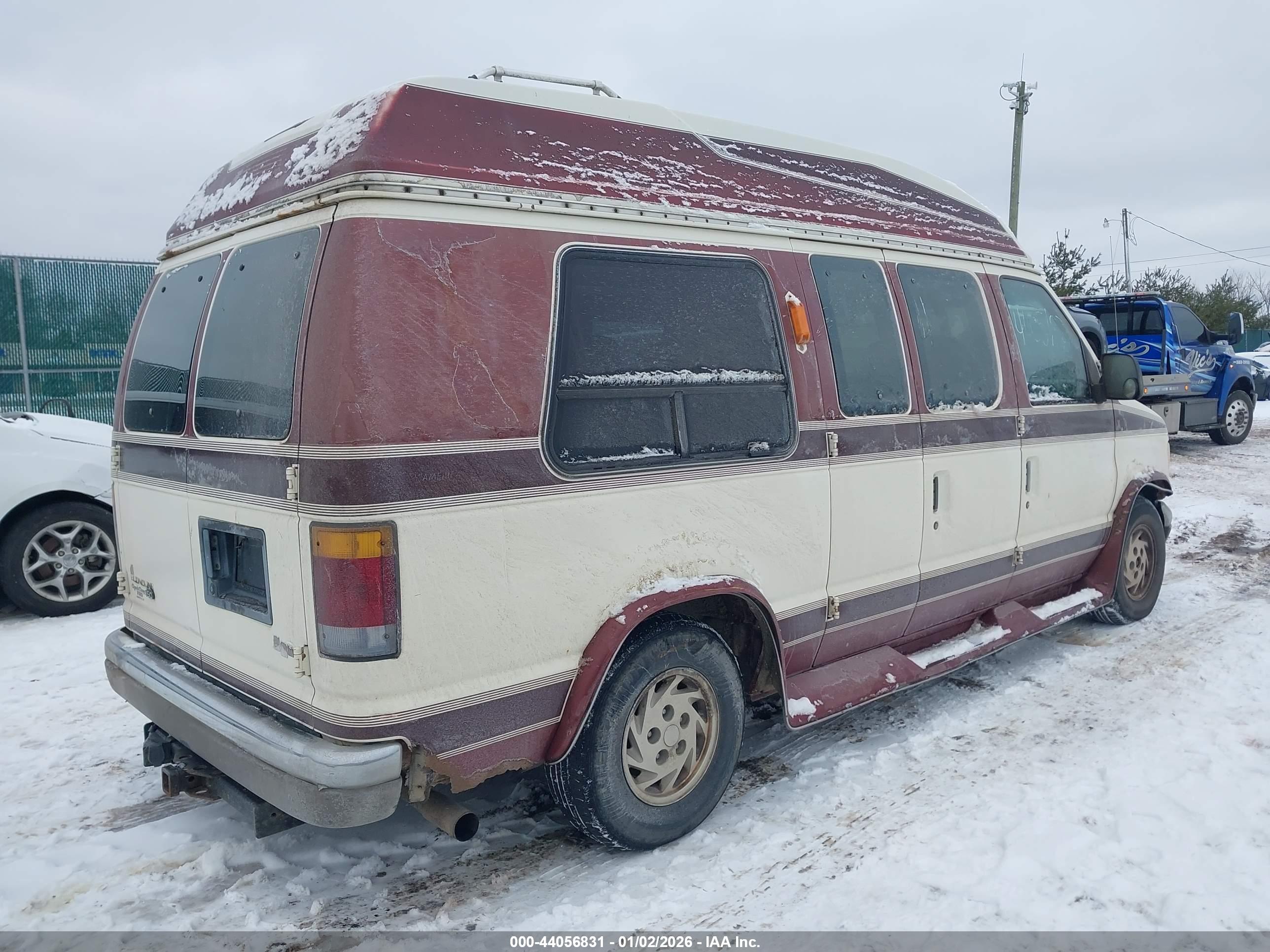 FORD ECONOLINE image 4