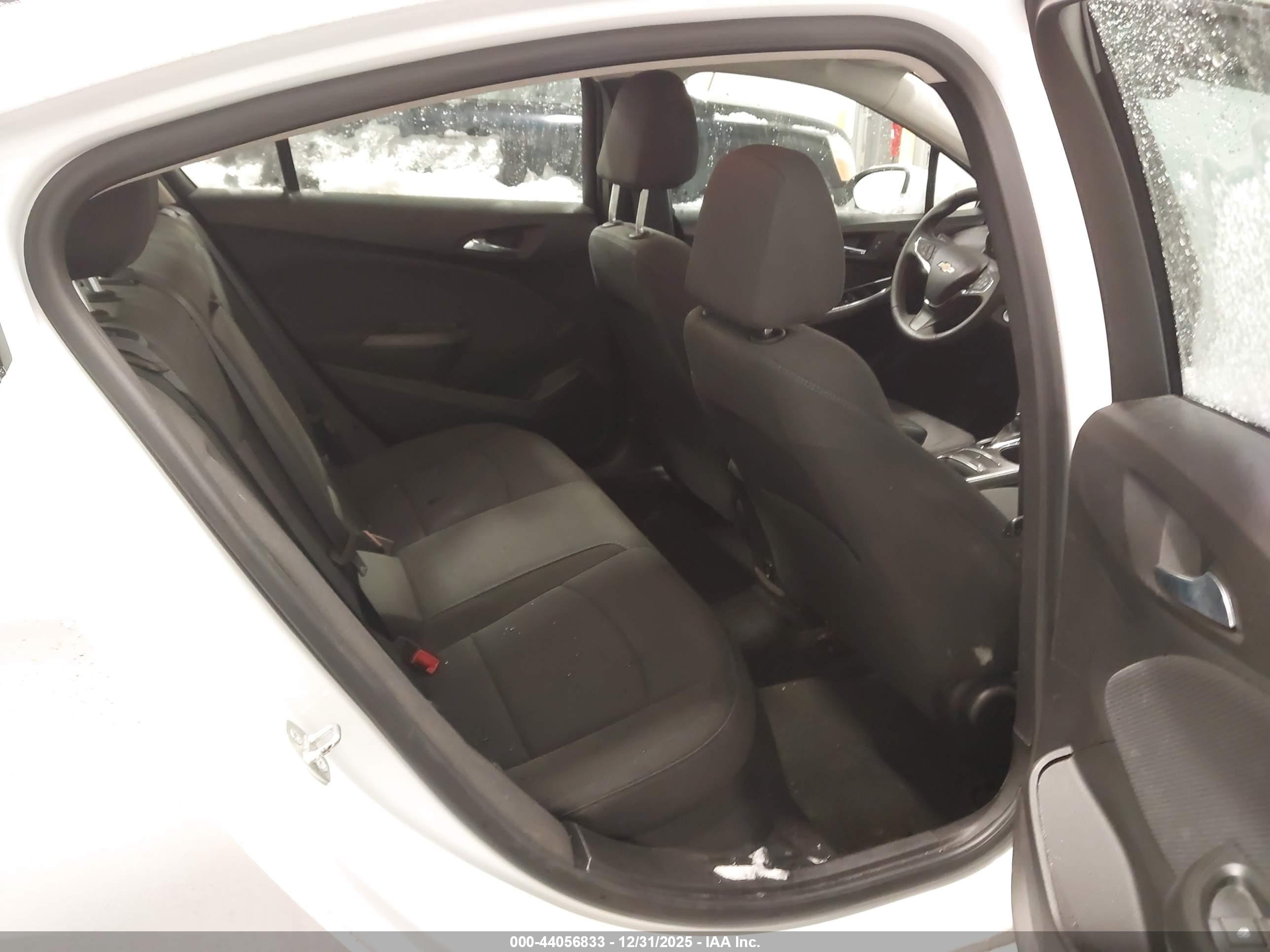 CHEVROLET CRUZE image 8