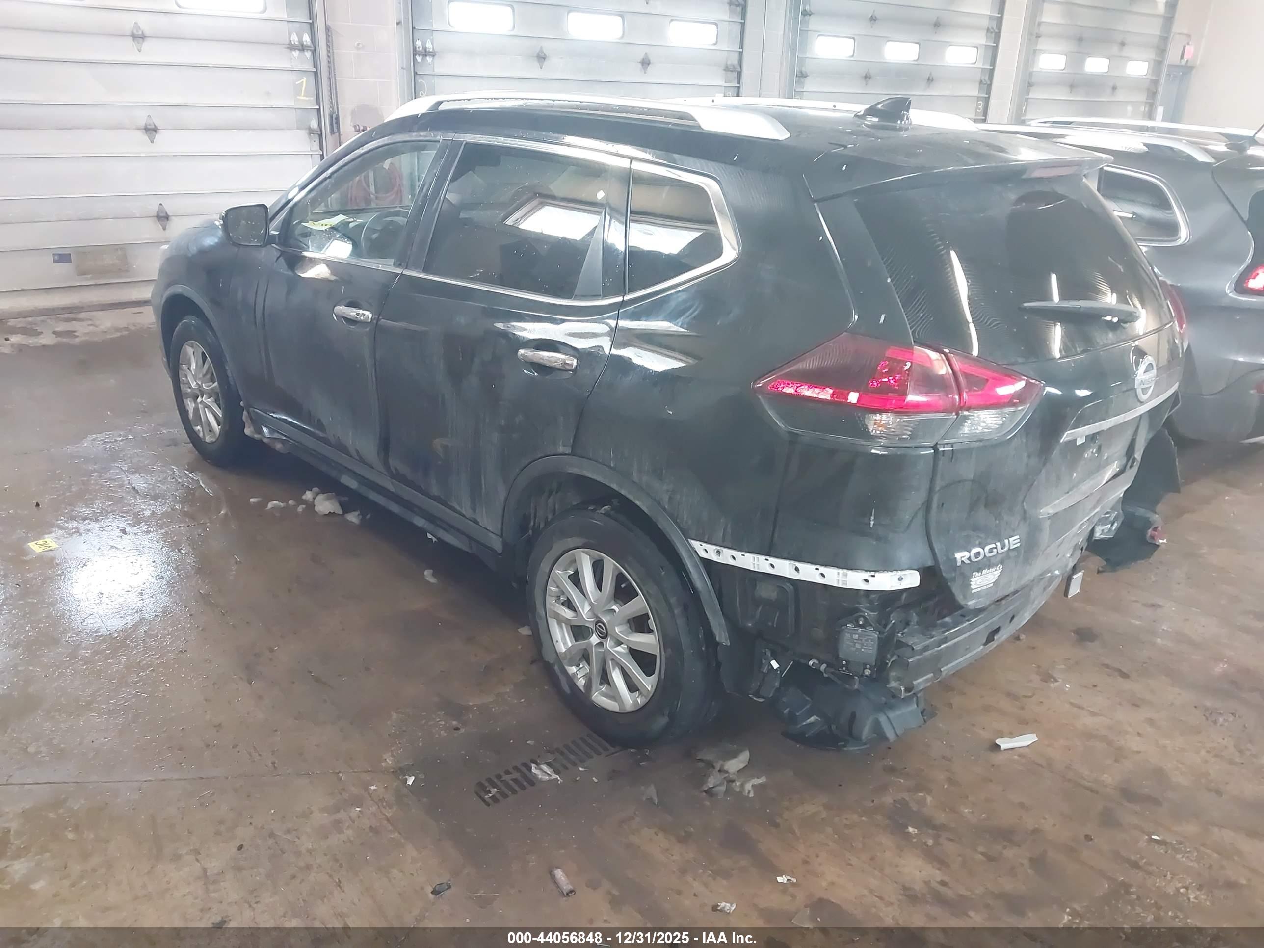 NISSAN ROGUE image 3