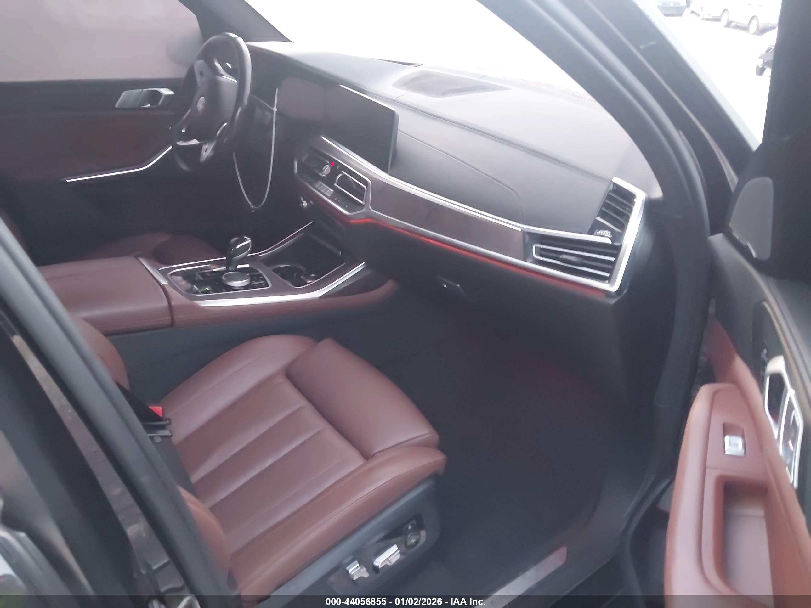 BMW X7 image 5