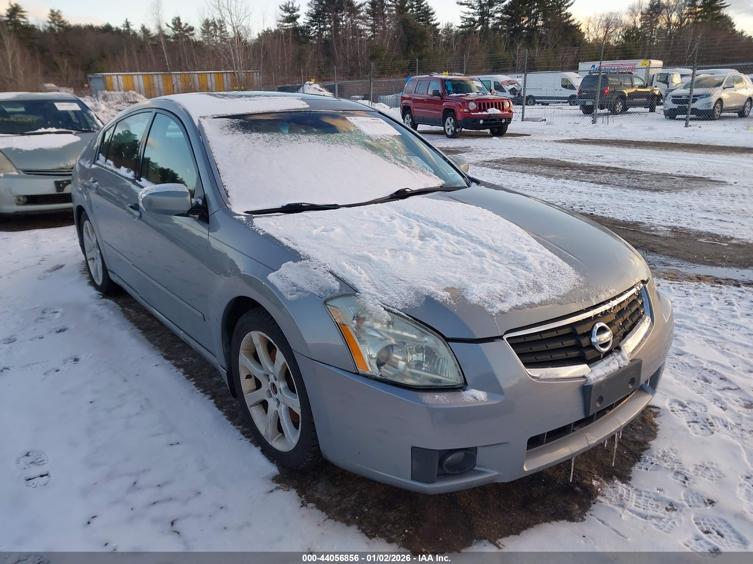 NISSAN MAXIMA image 6