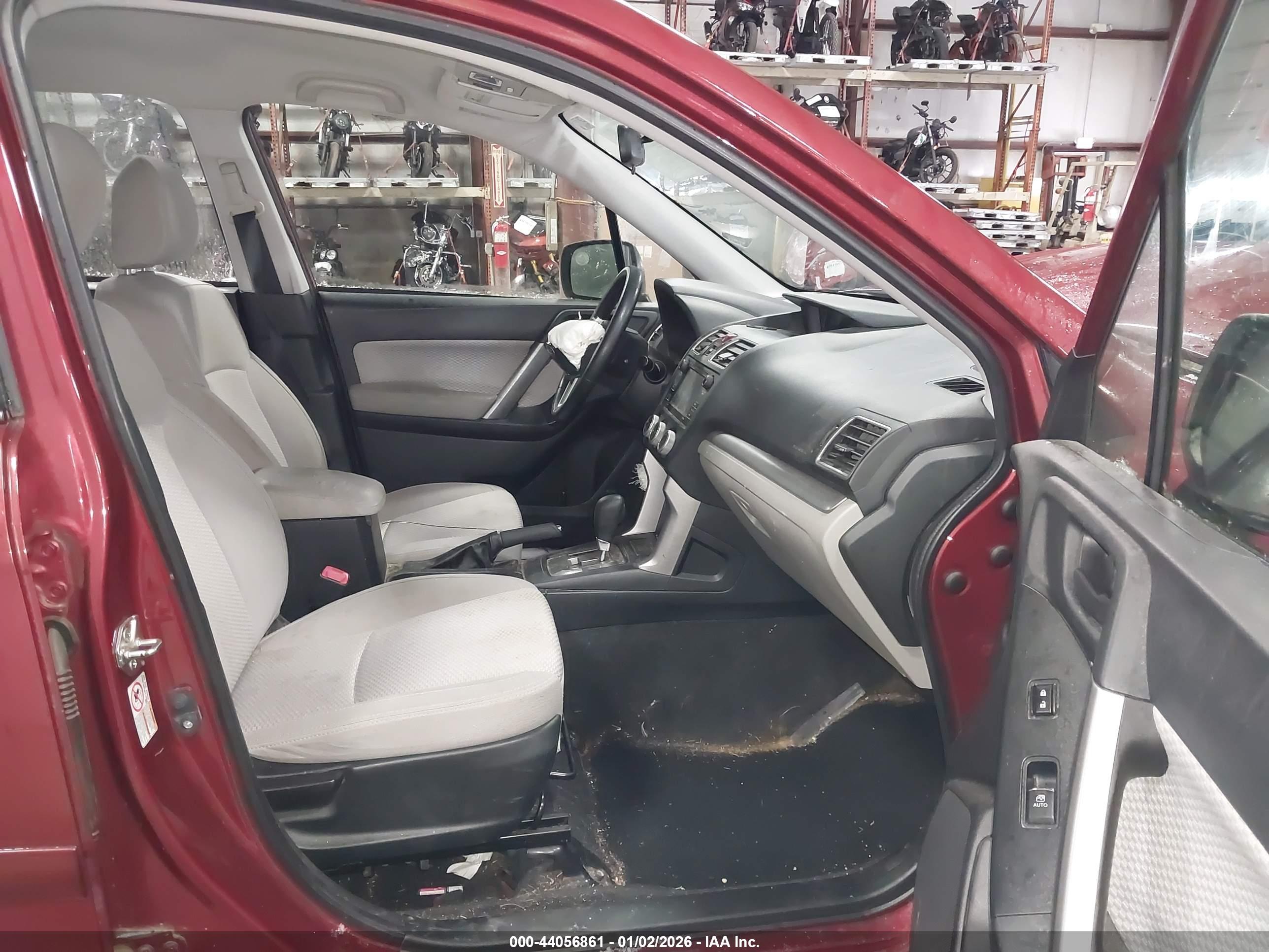 SUBARU FORESTER image 5