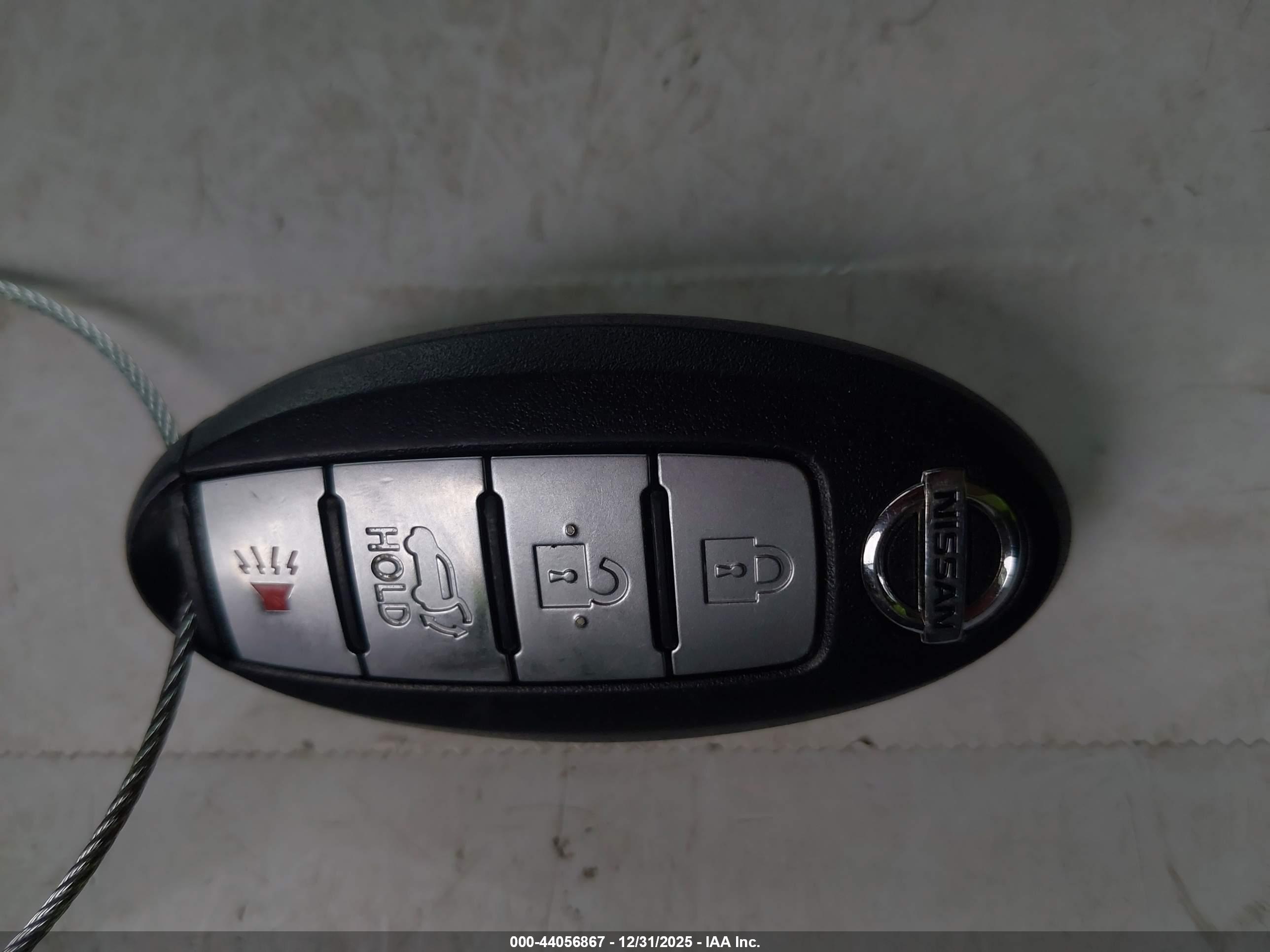 NISSAN ROGUE image 11