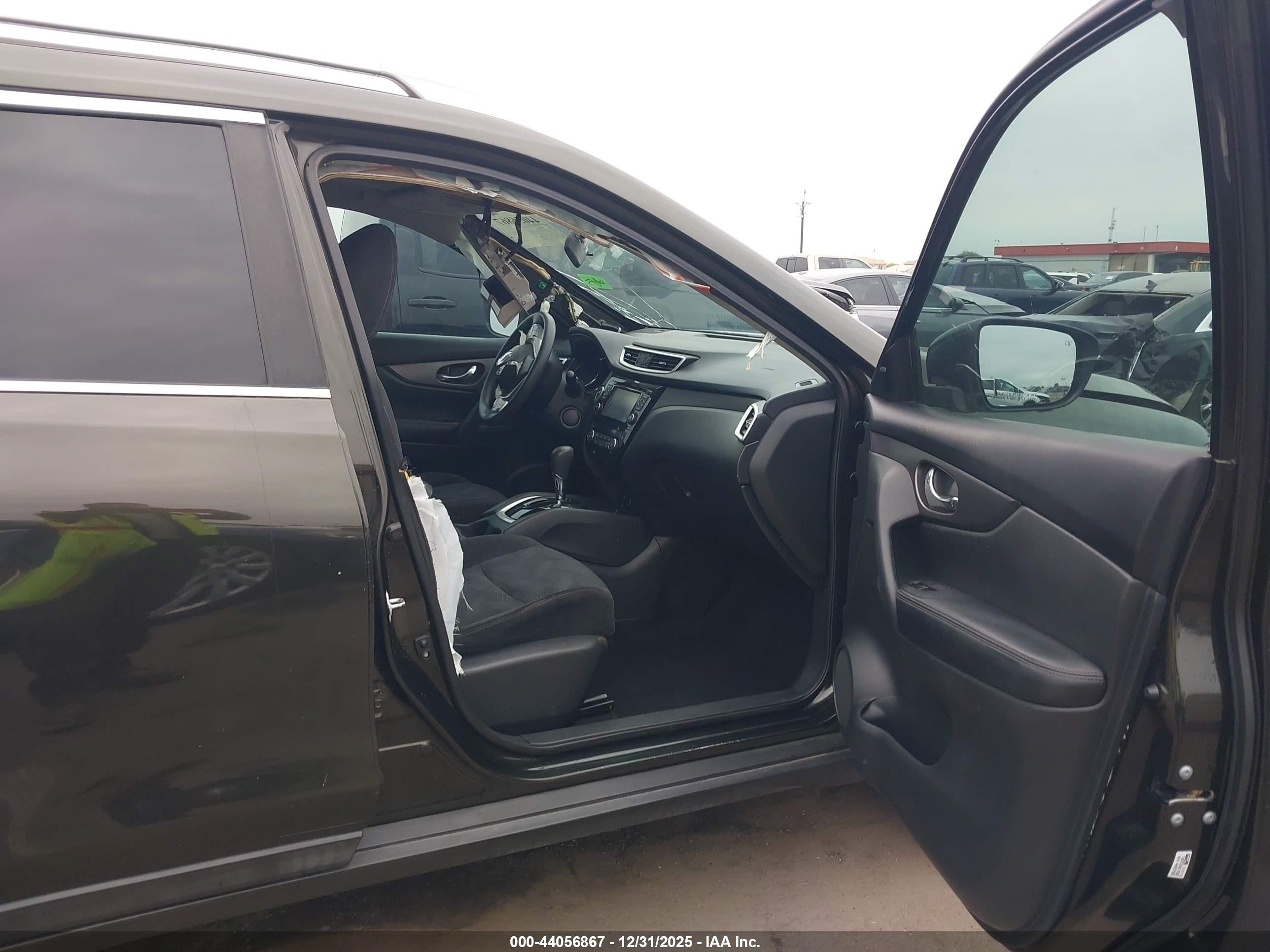 NISSAN ROGUE image 5