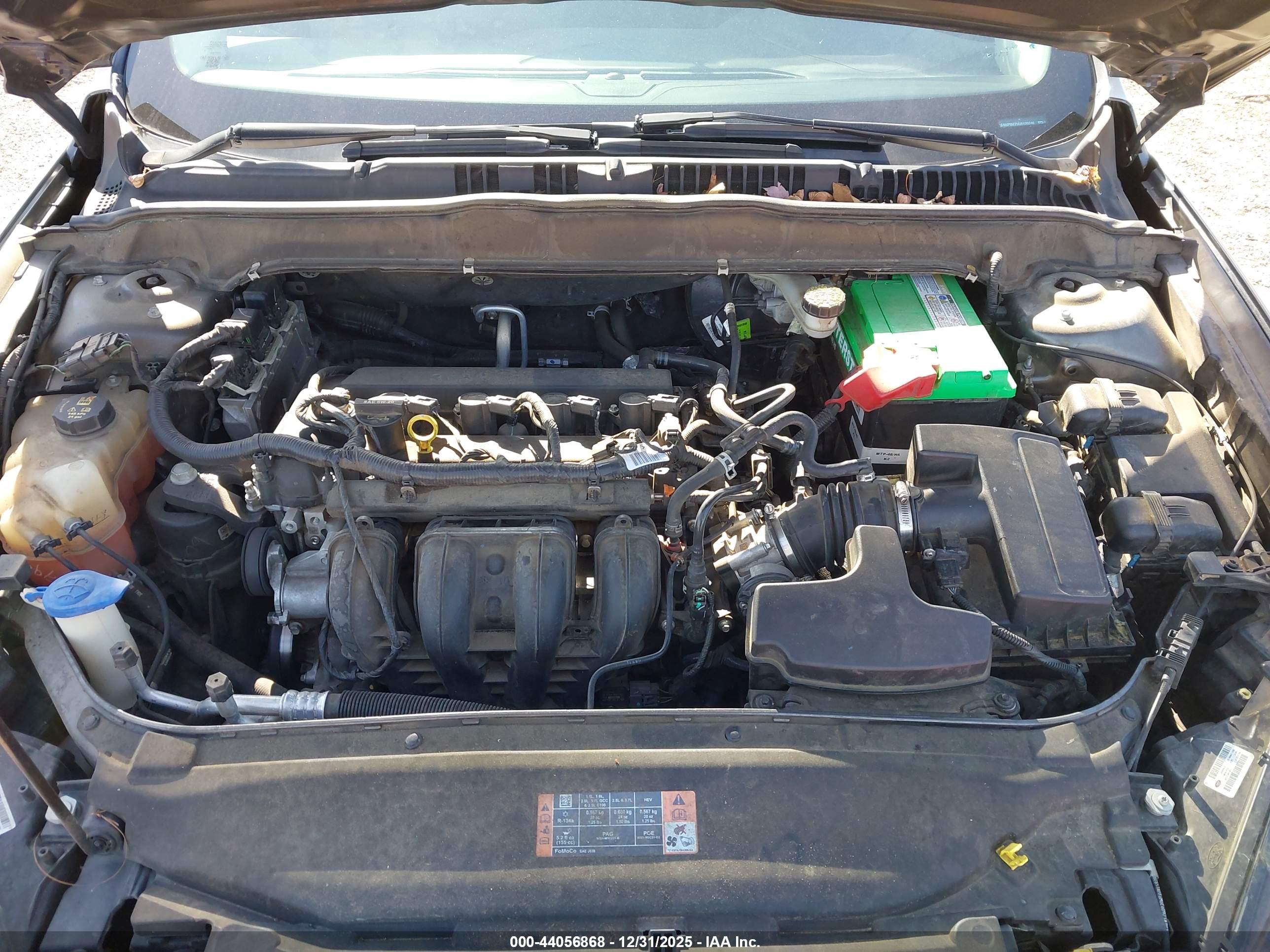 FORD FUSION image 10