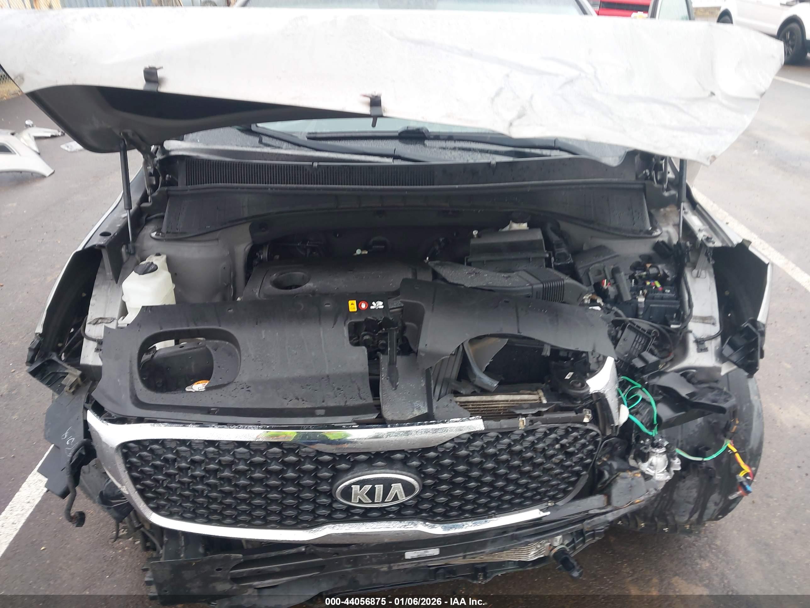 KIA SORENTO image 10