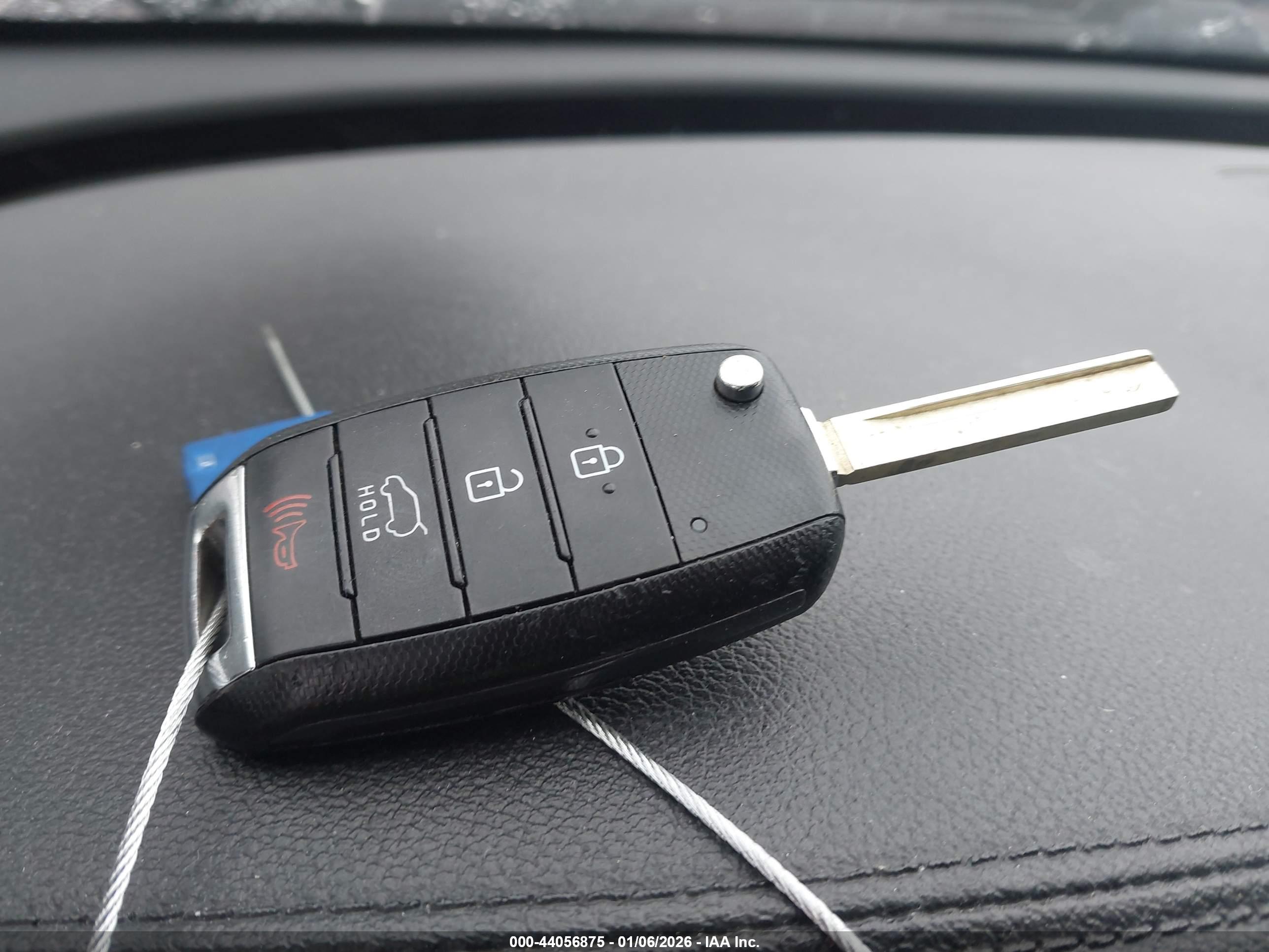 KIA SORENTO image 11