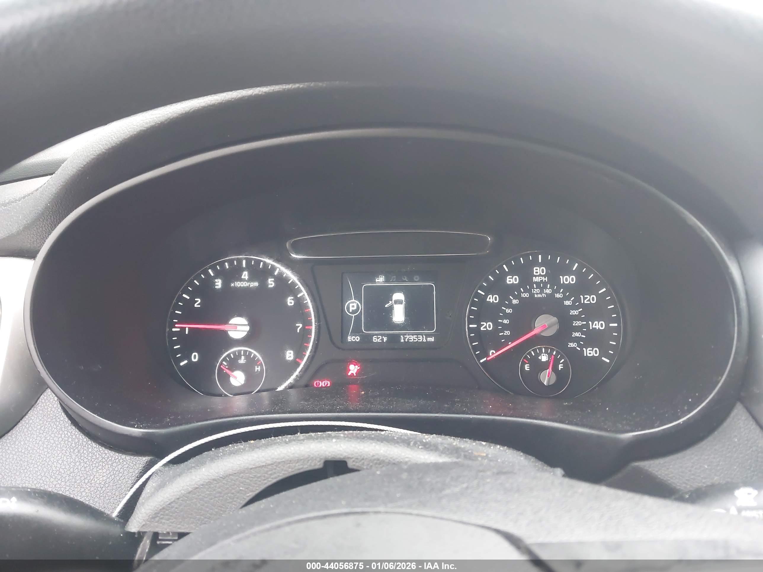 KIA SORENTO image 7