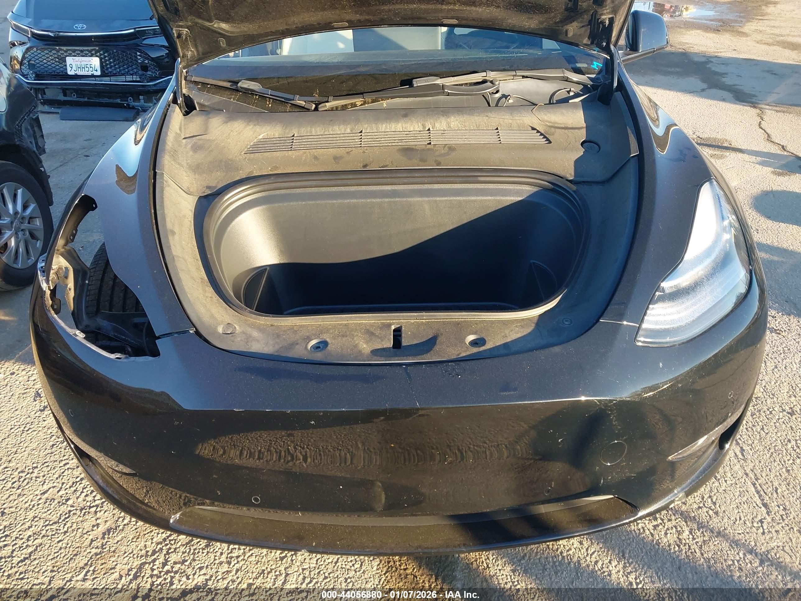 TESLA MODEL image 10