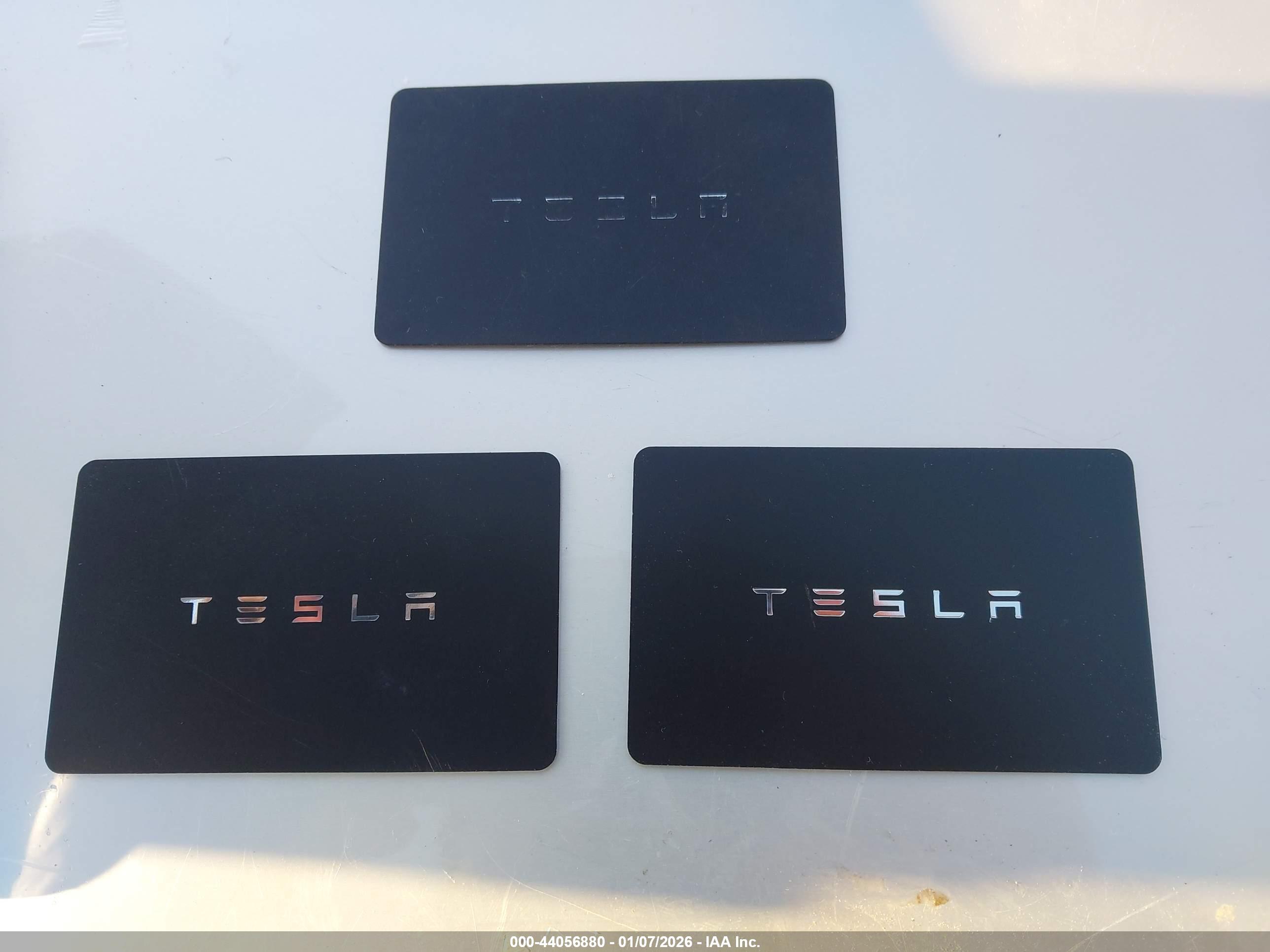 TESLA MODEL image 11