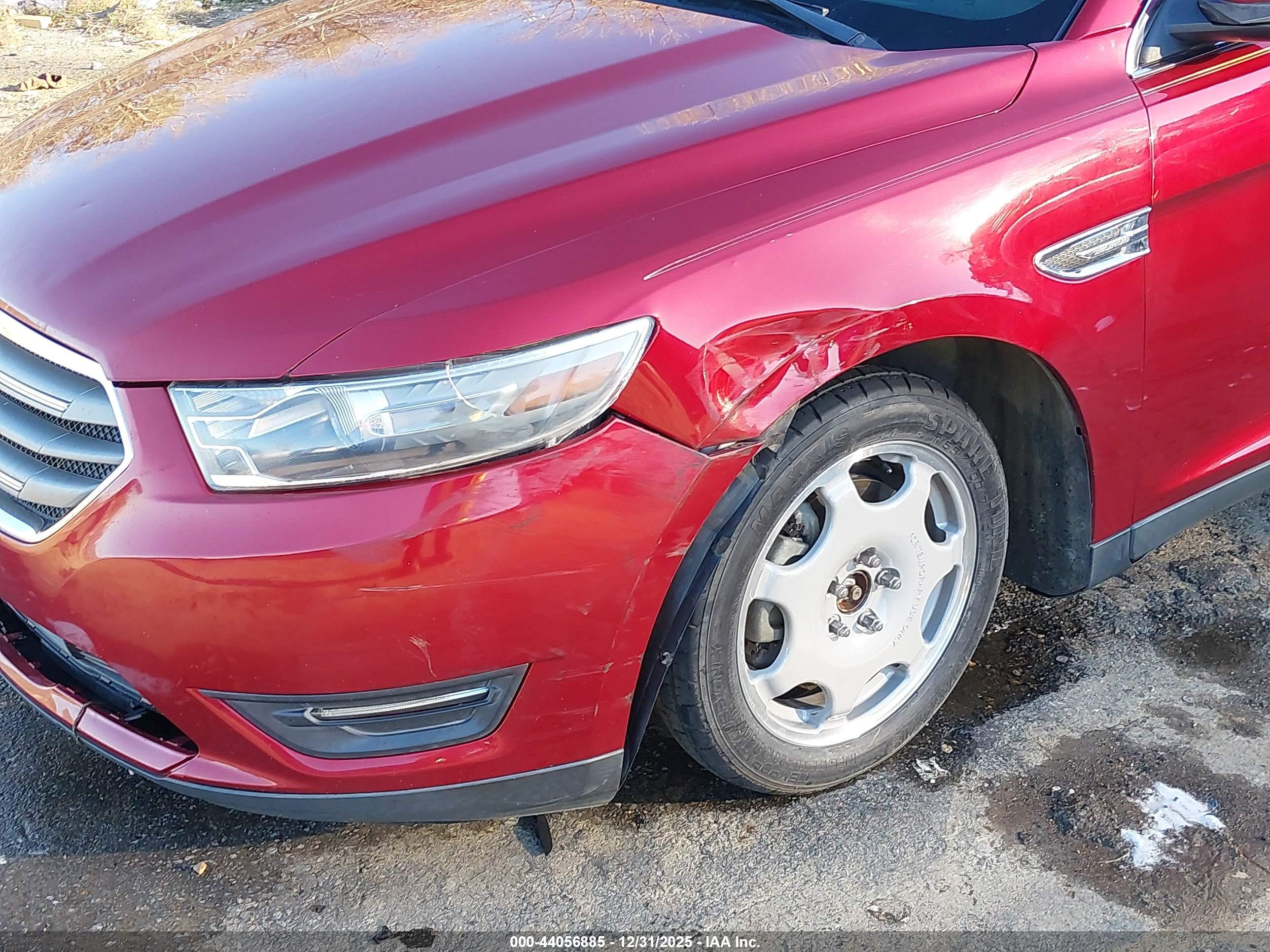 FORD TAURUS image 6
