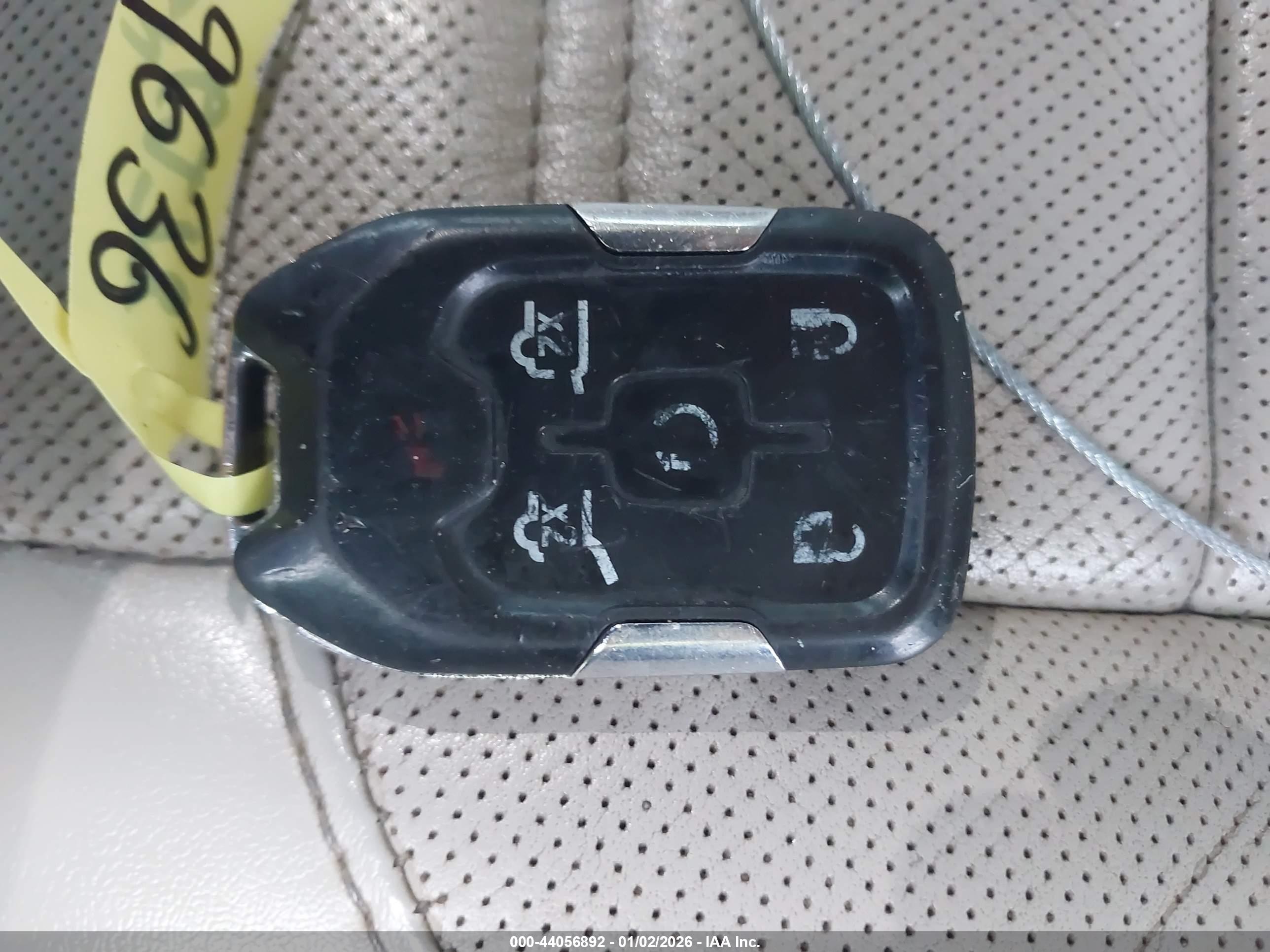 GMC YUKON image 11