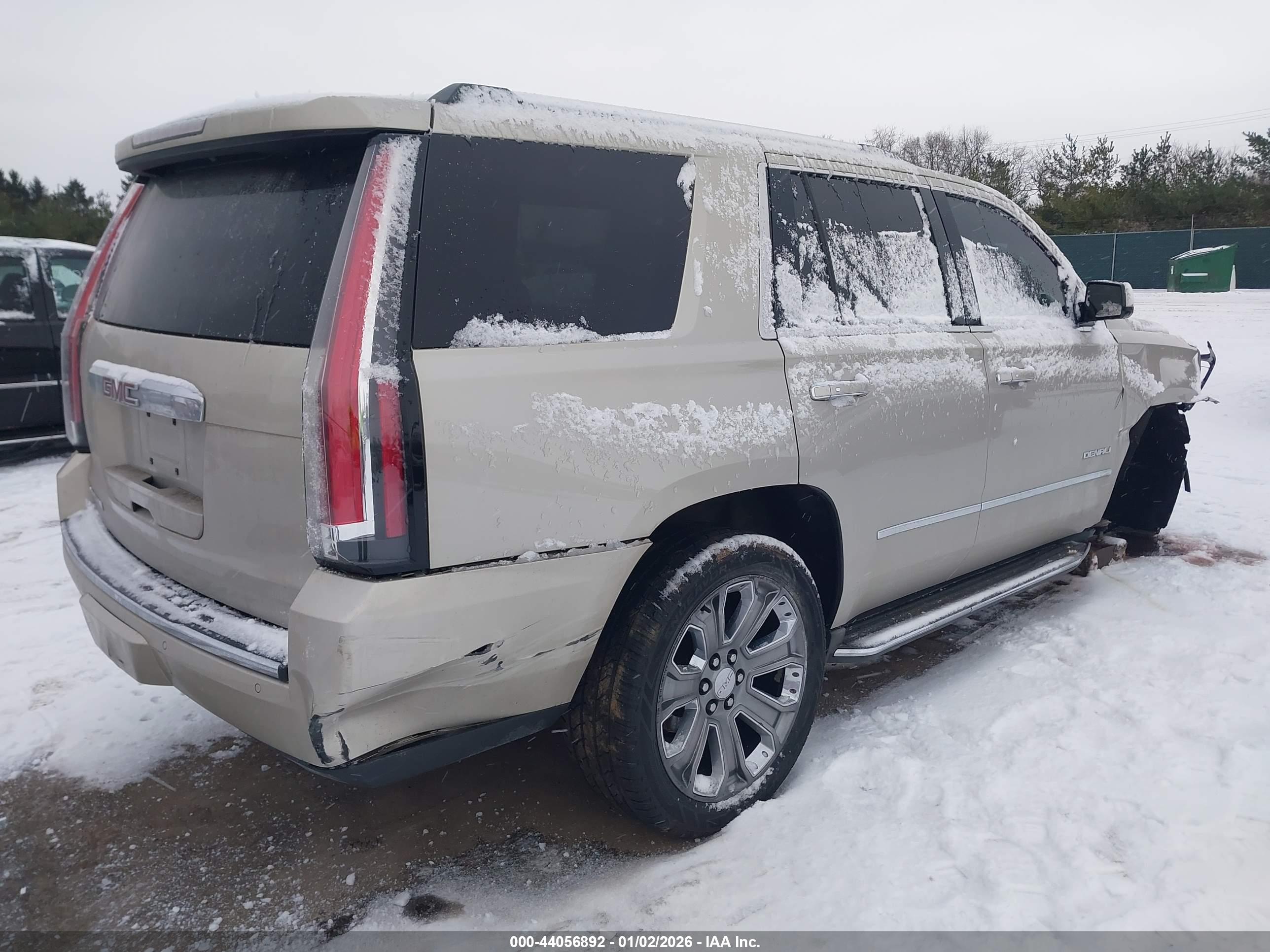 GMC YUKON image 4