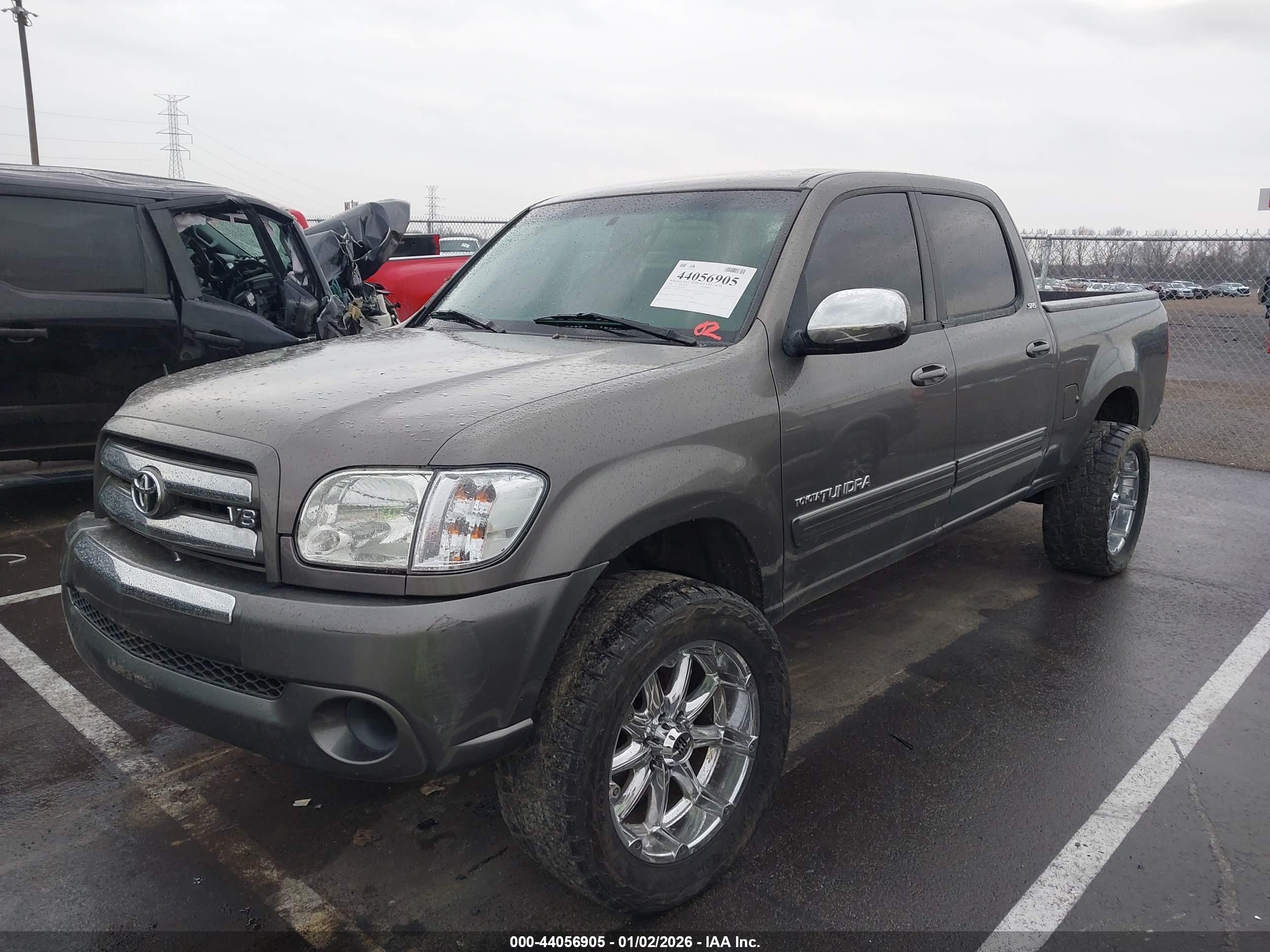 TOYOTA TUNDRA image 2