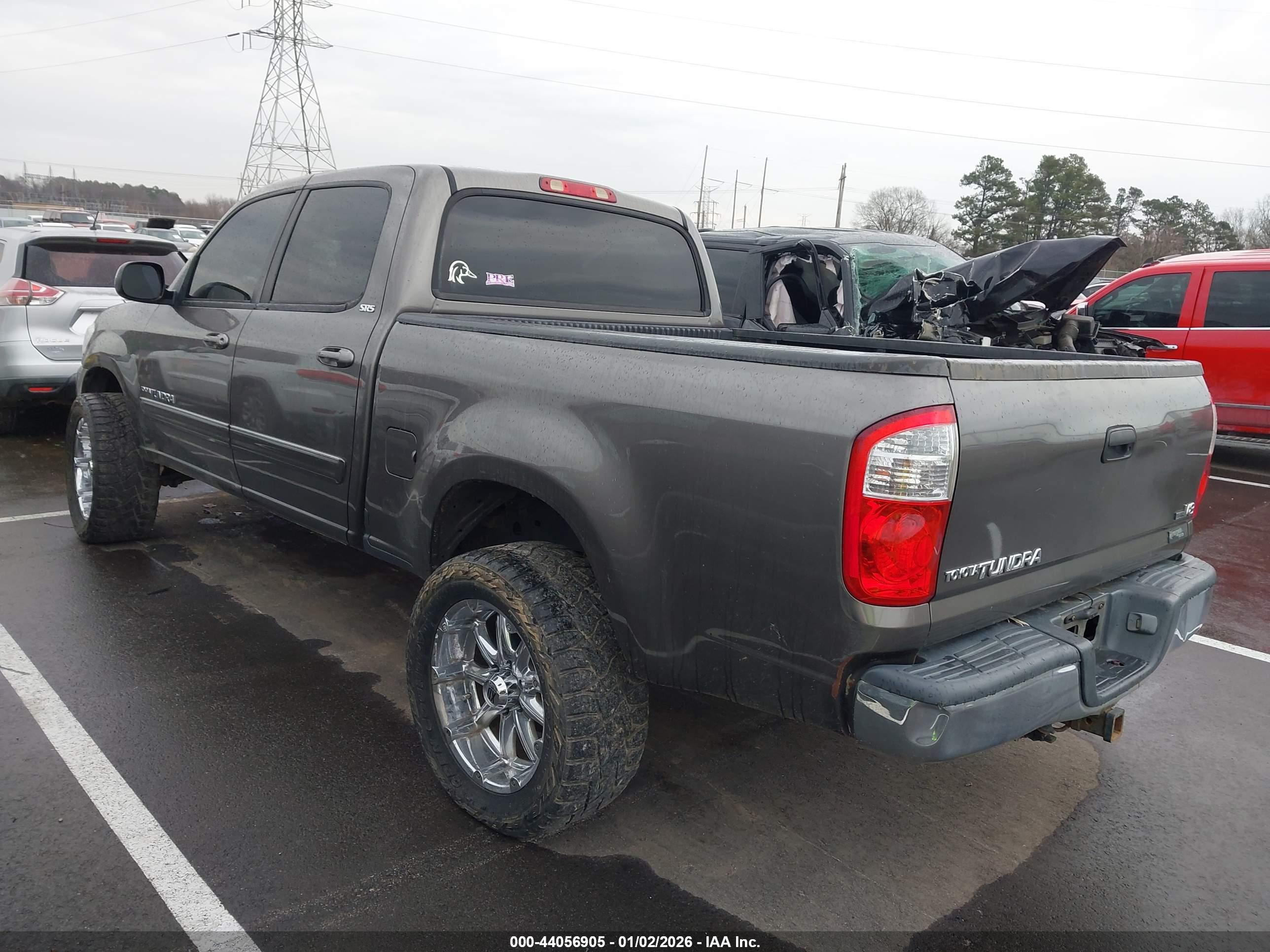 TOYOTA TUNDRA image 3