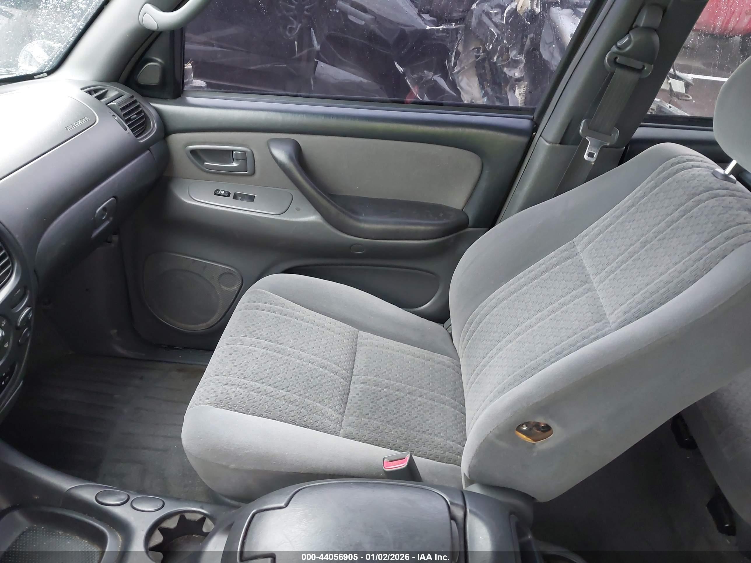 TOYOTA TUNDRA image 5