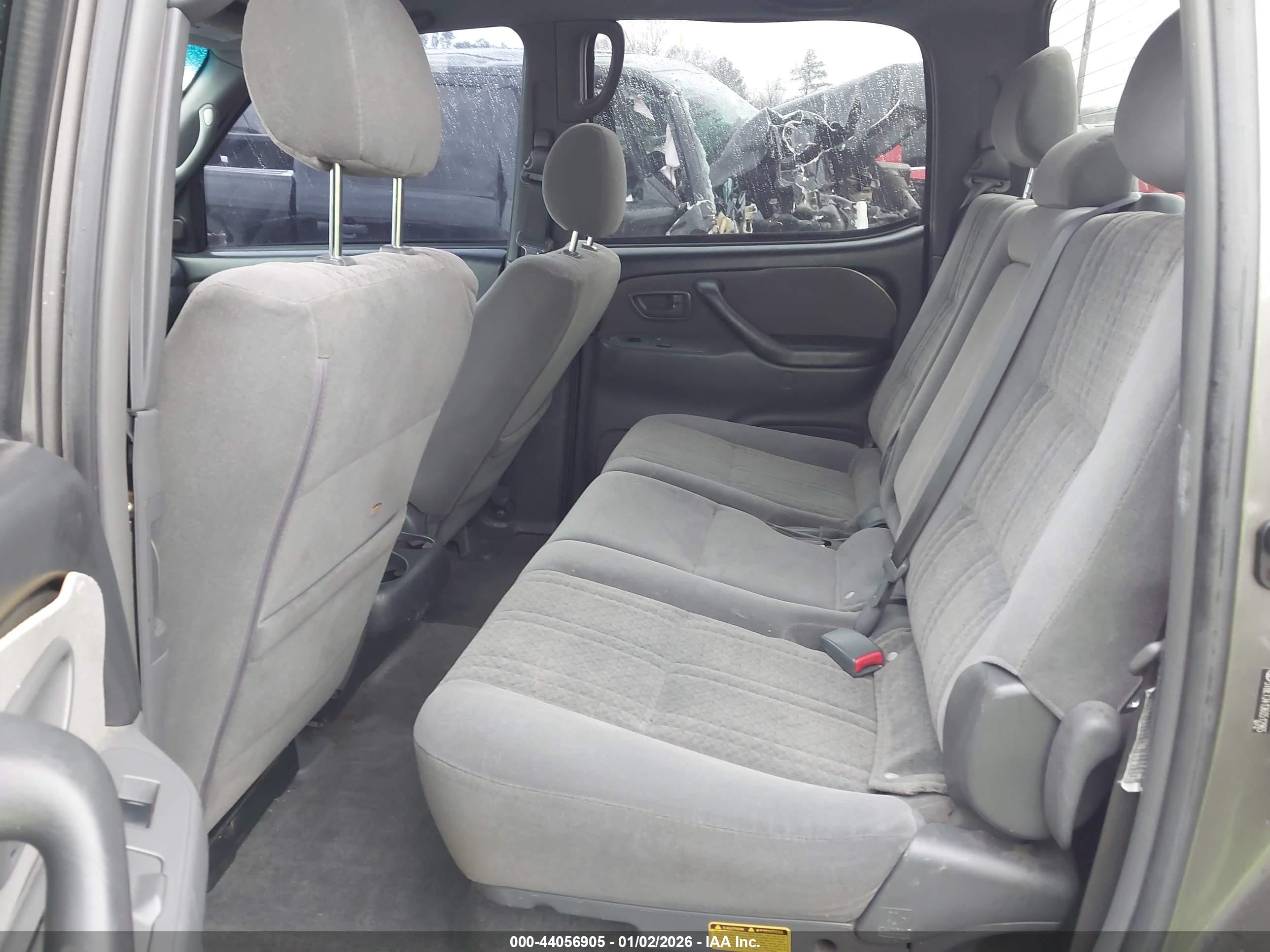 TOYOTA TUNDRA image 8