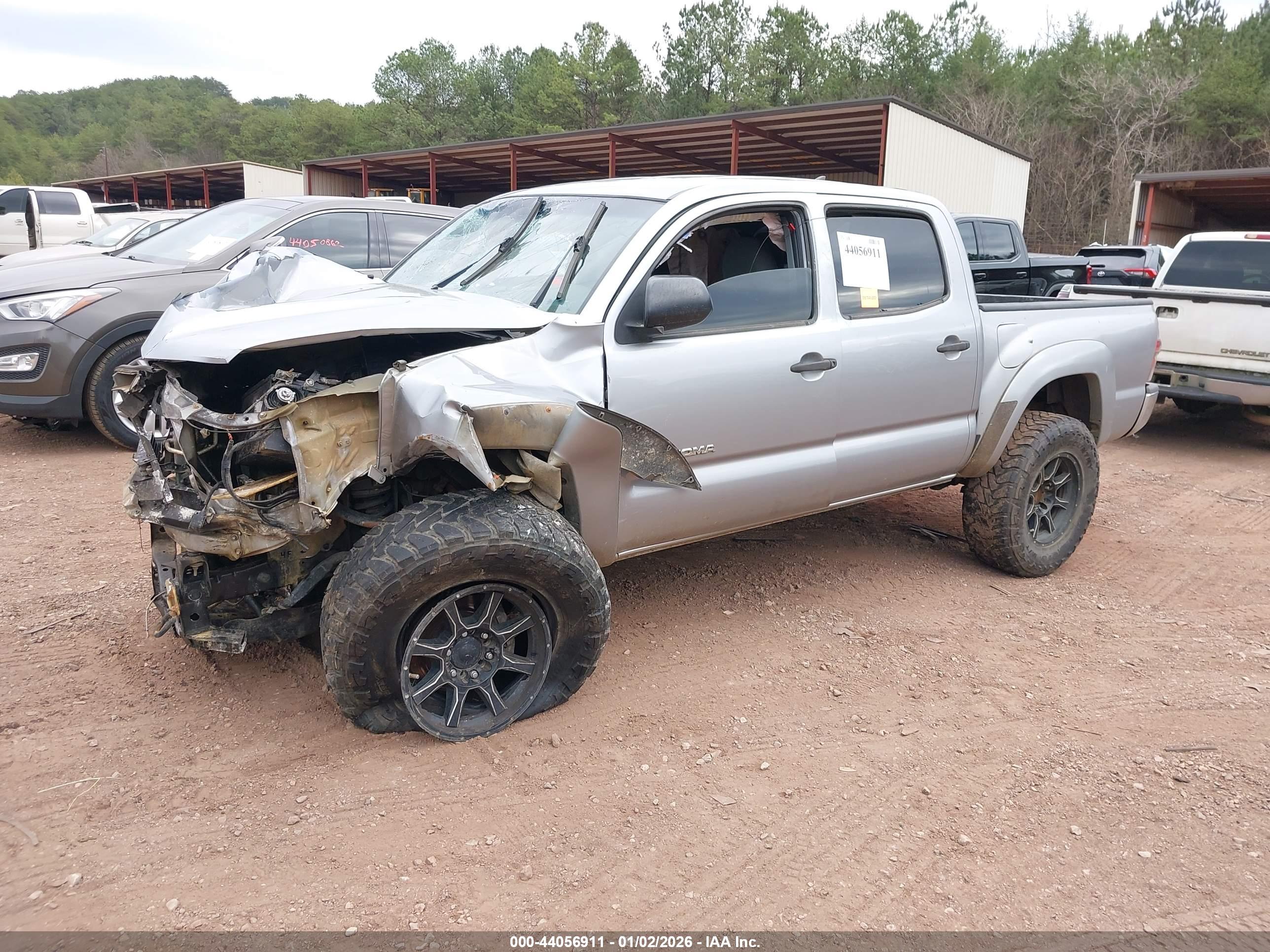 TOYOTA TACOMA image 2