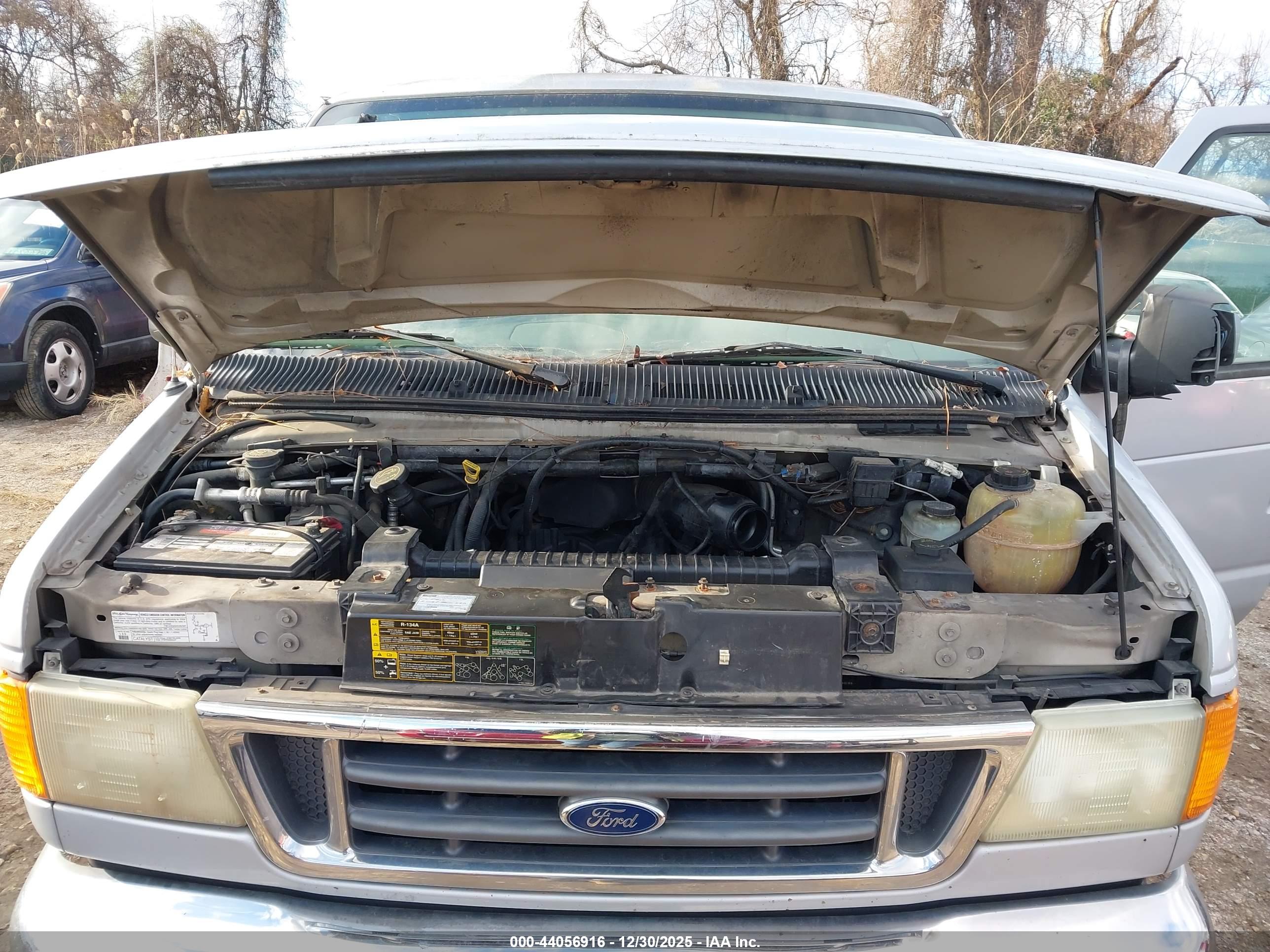 FORD E-350 image 10