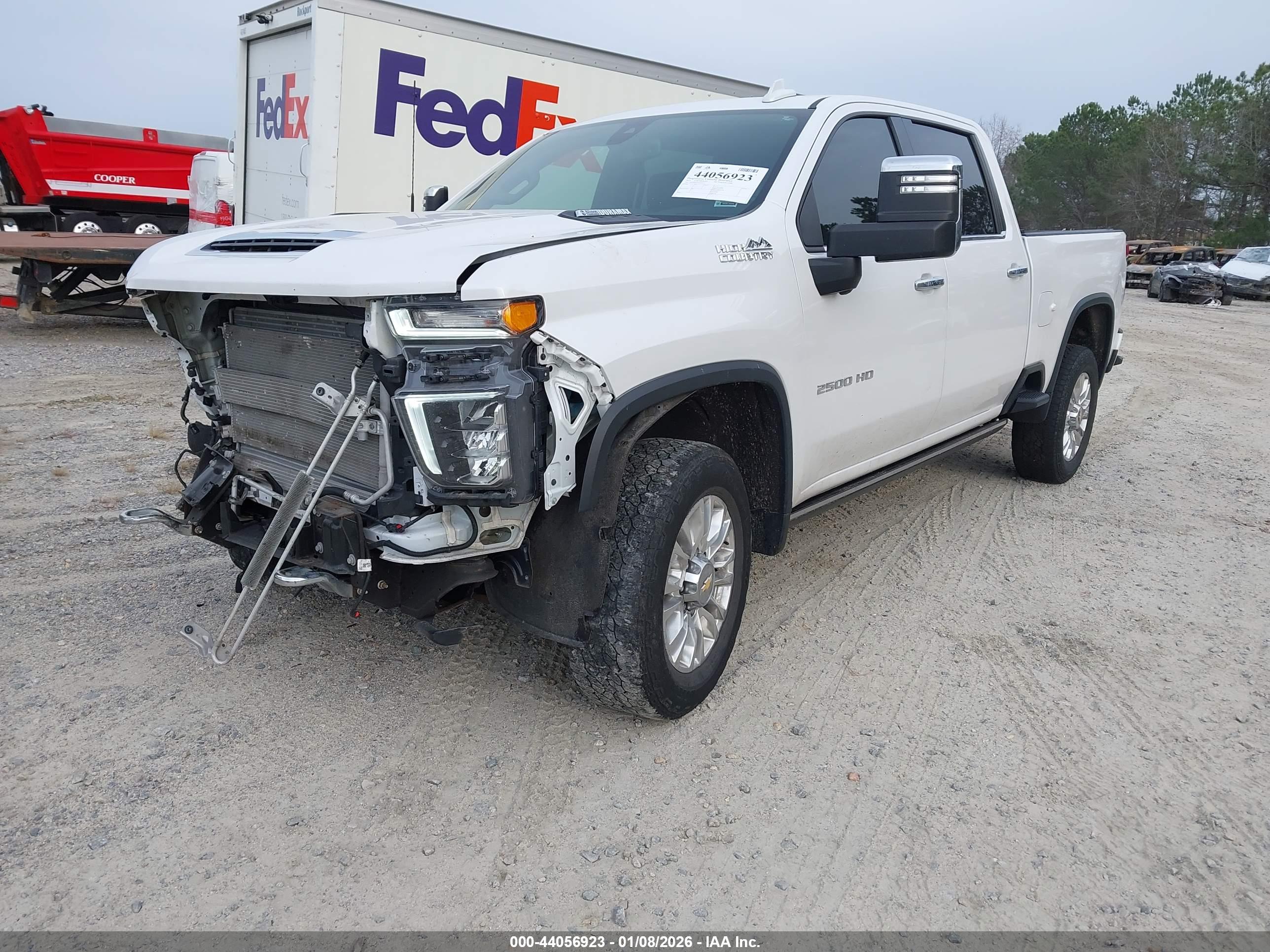 CHEVROLET SILVERADO image 2