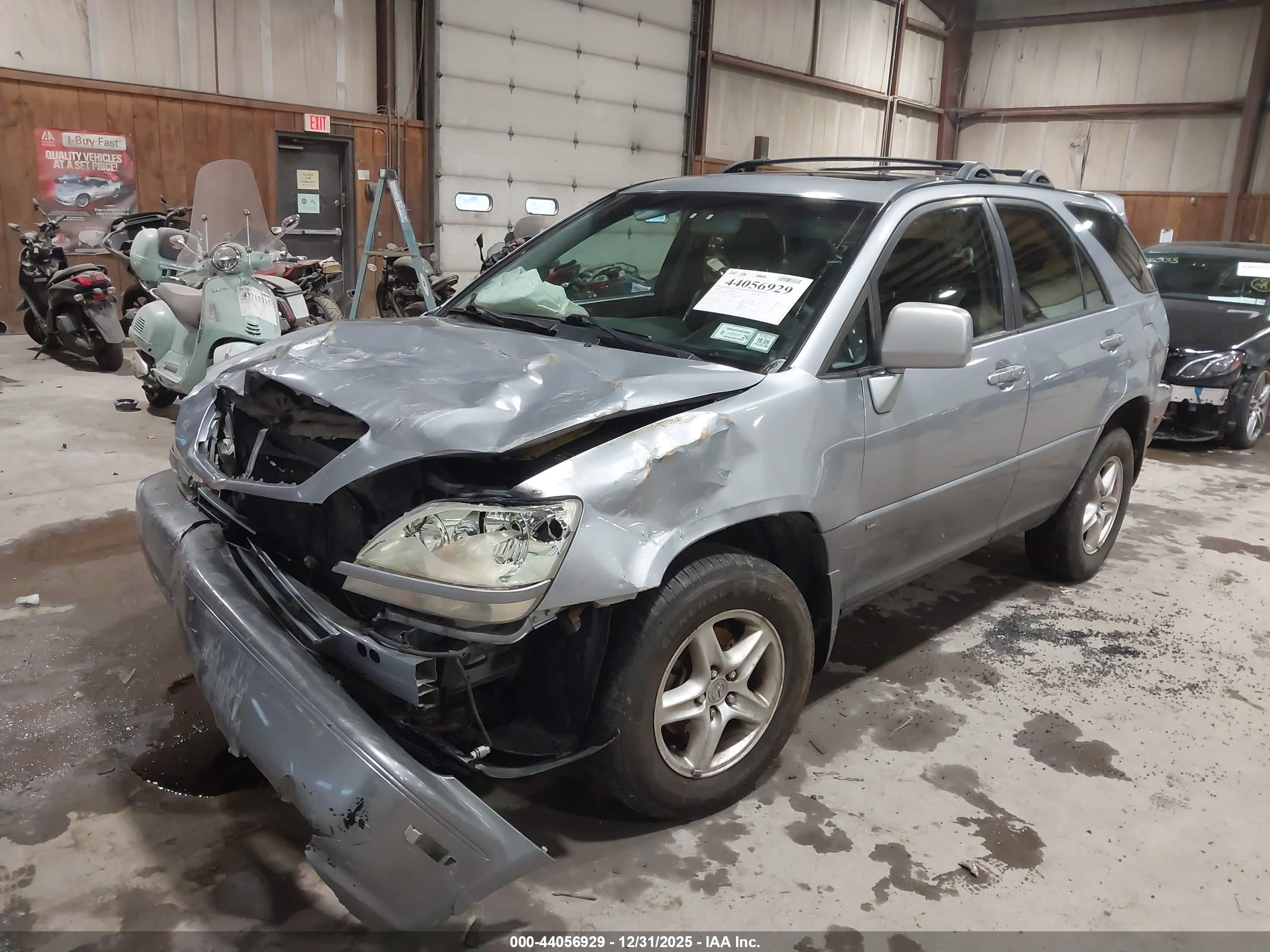 LEXUS RX image 2