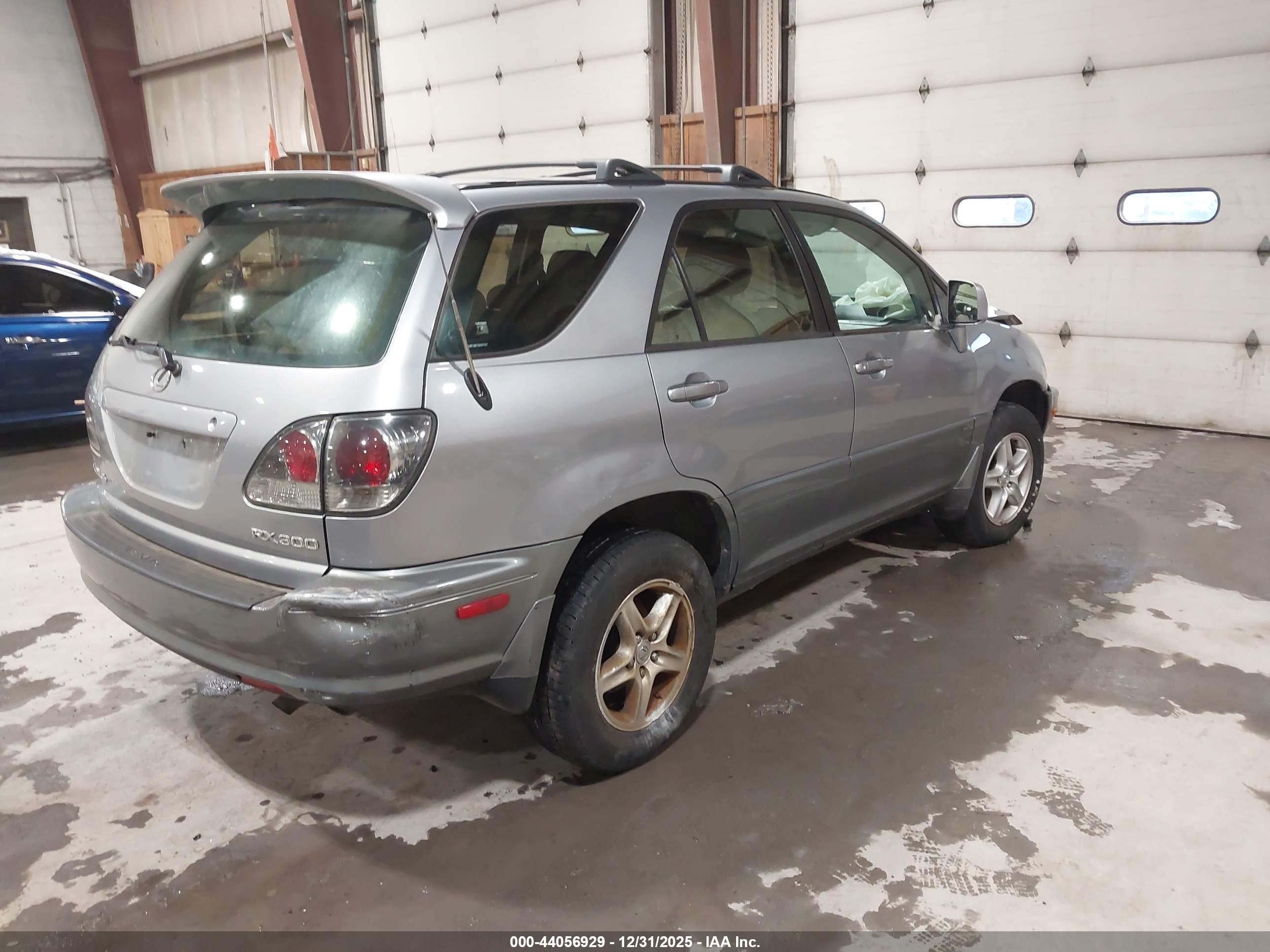 LEXUS RX image 4