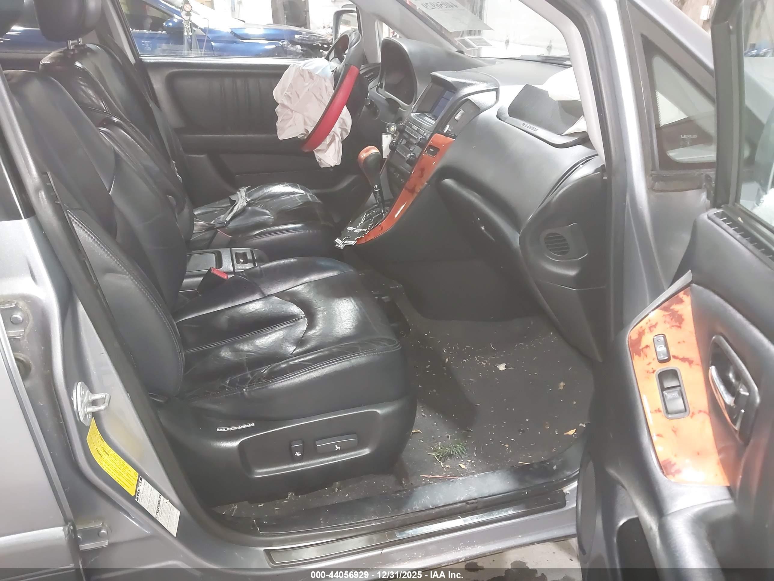 LEXUS RX image 5