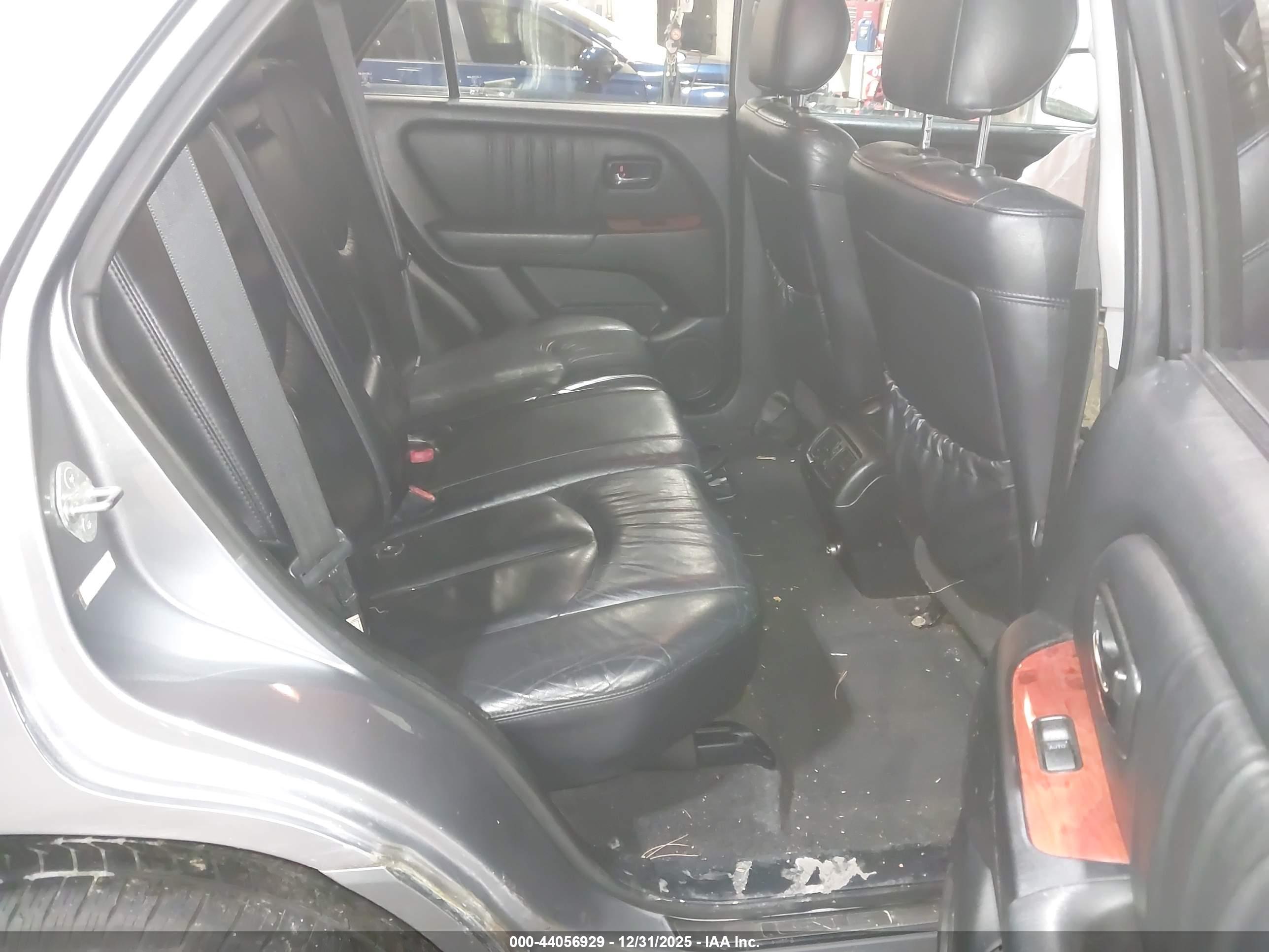 LEXUS RX image 8