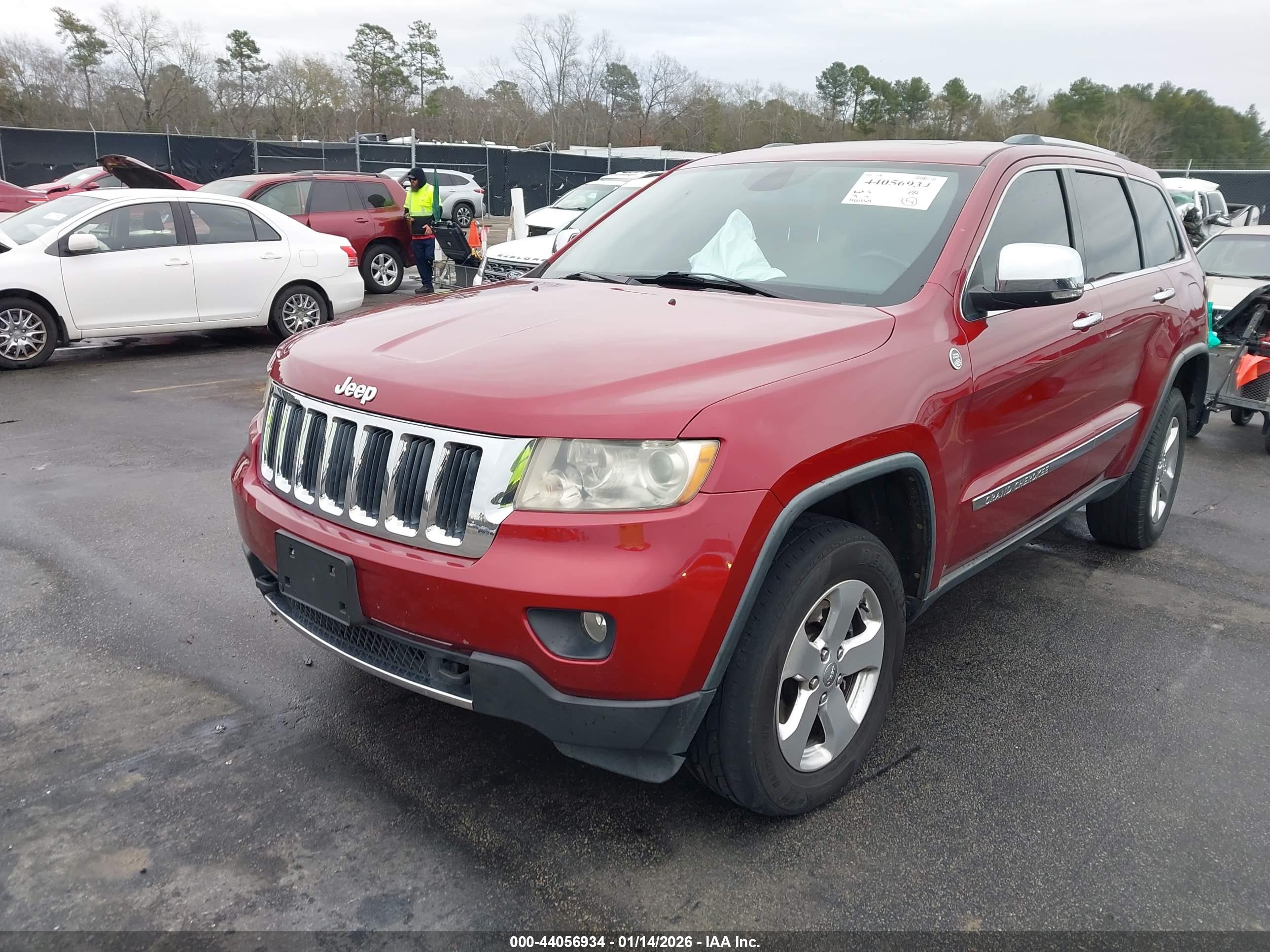 JEEP GRAND image 2