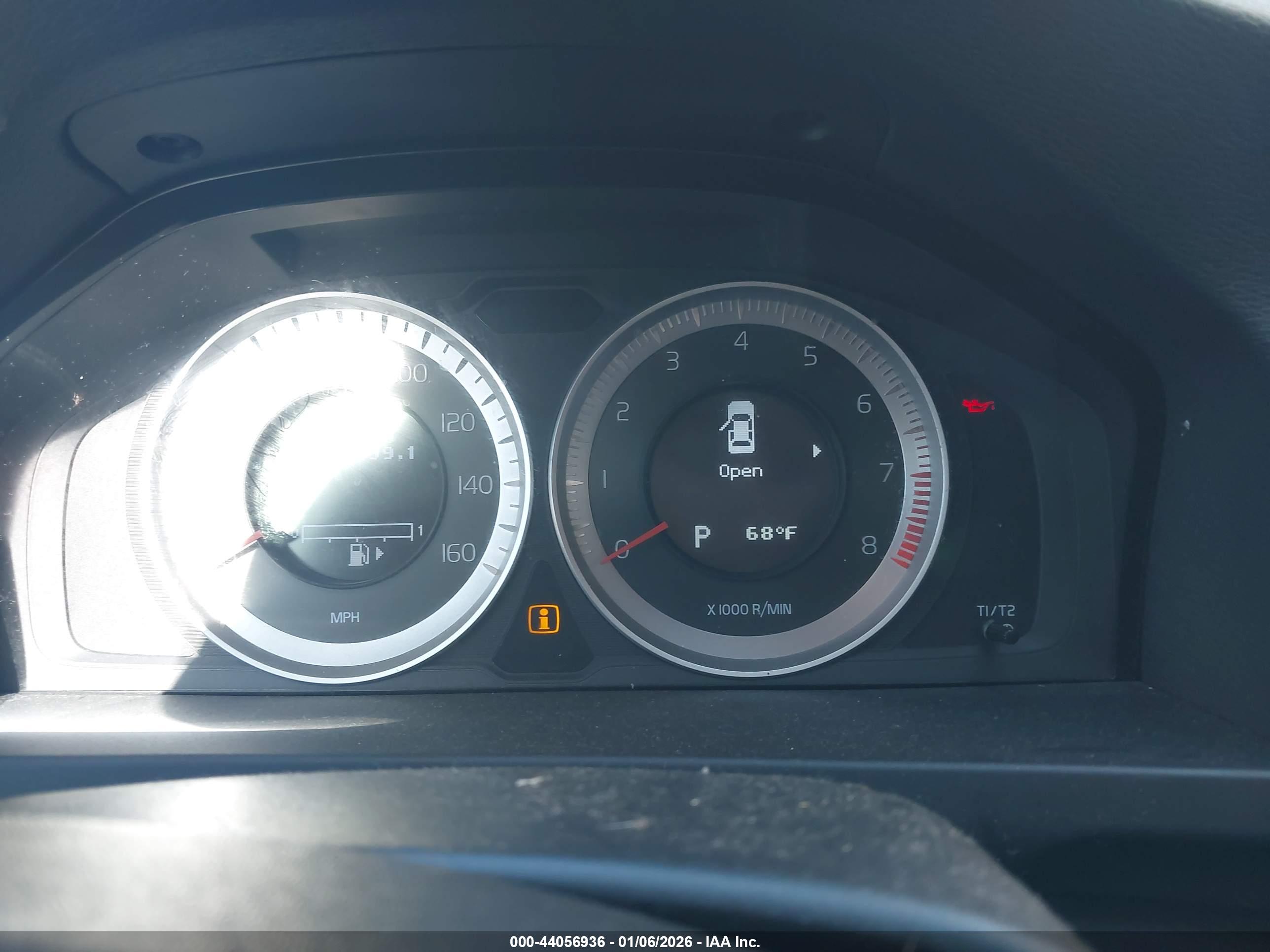 VOLVO S60 image 7