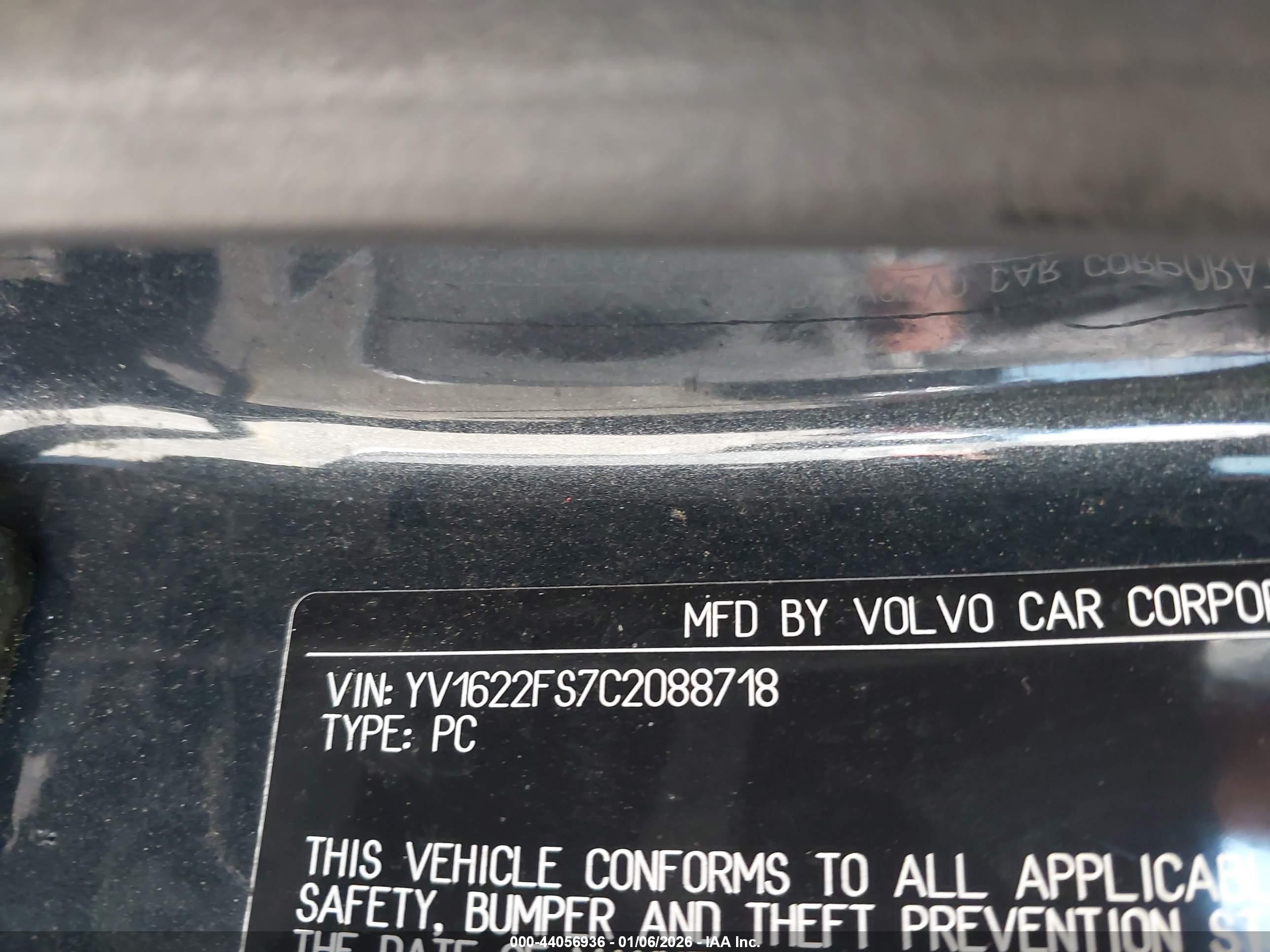 VOLVO S60 image 9
